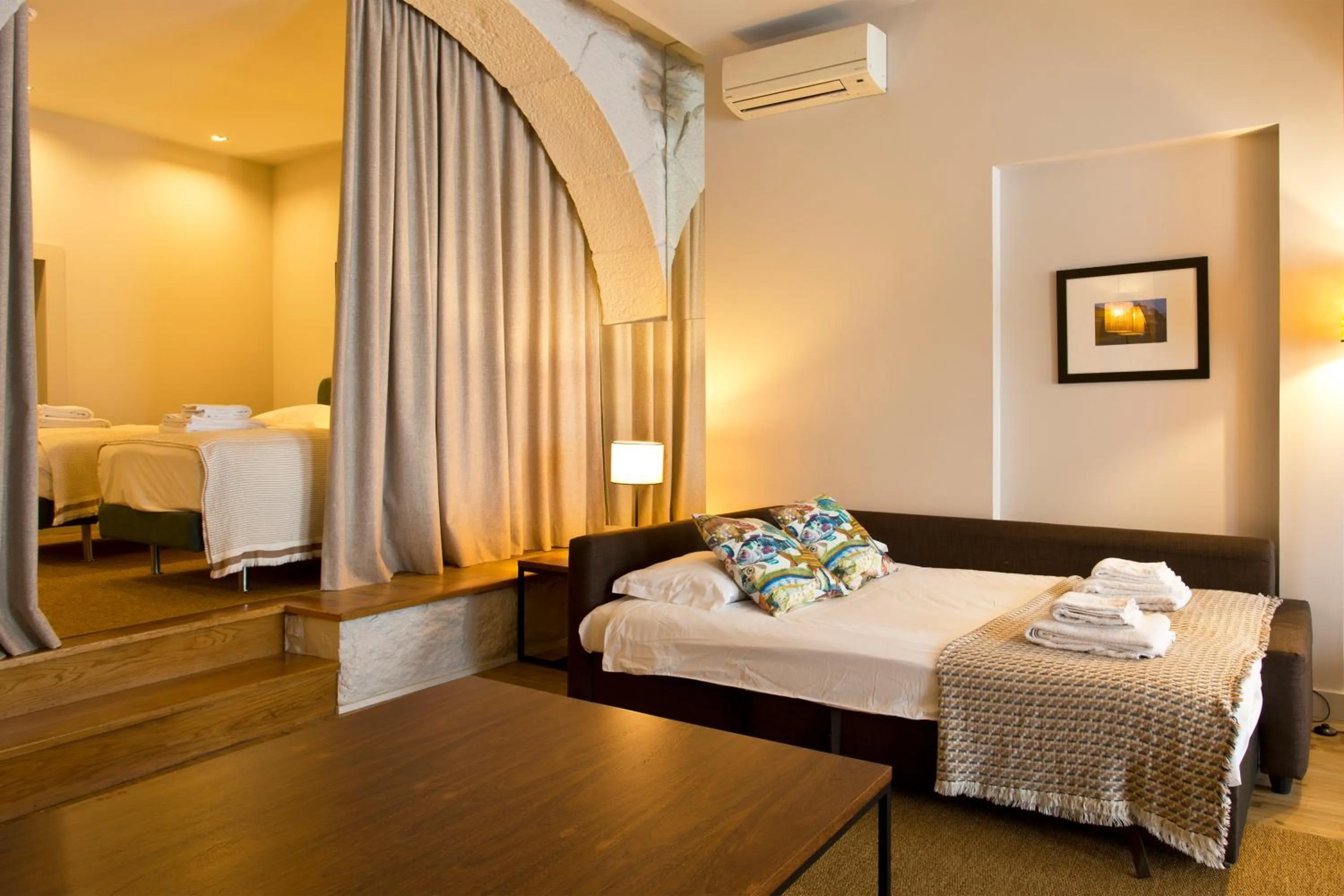 bunk bed, Bed in RVA - Gustave Eiffel Apartments