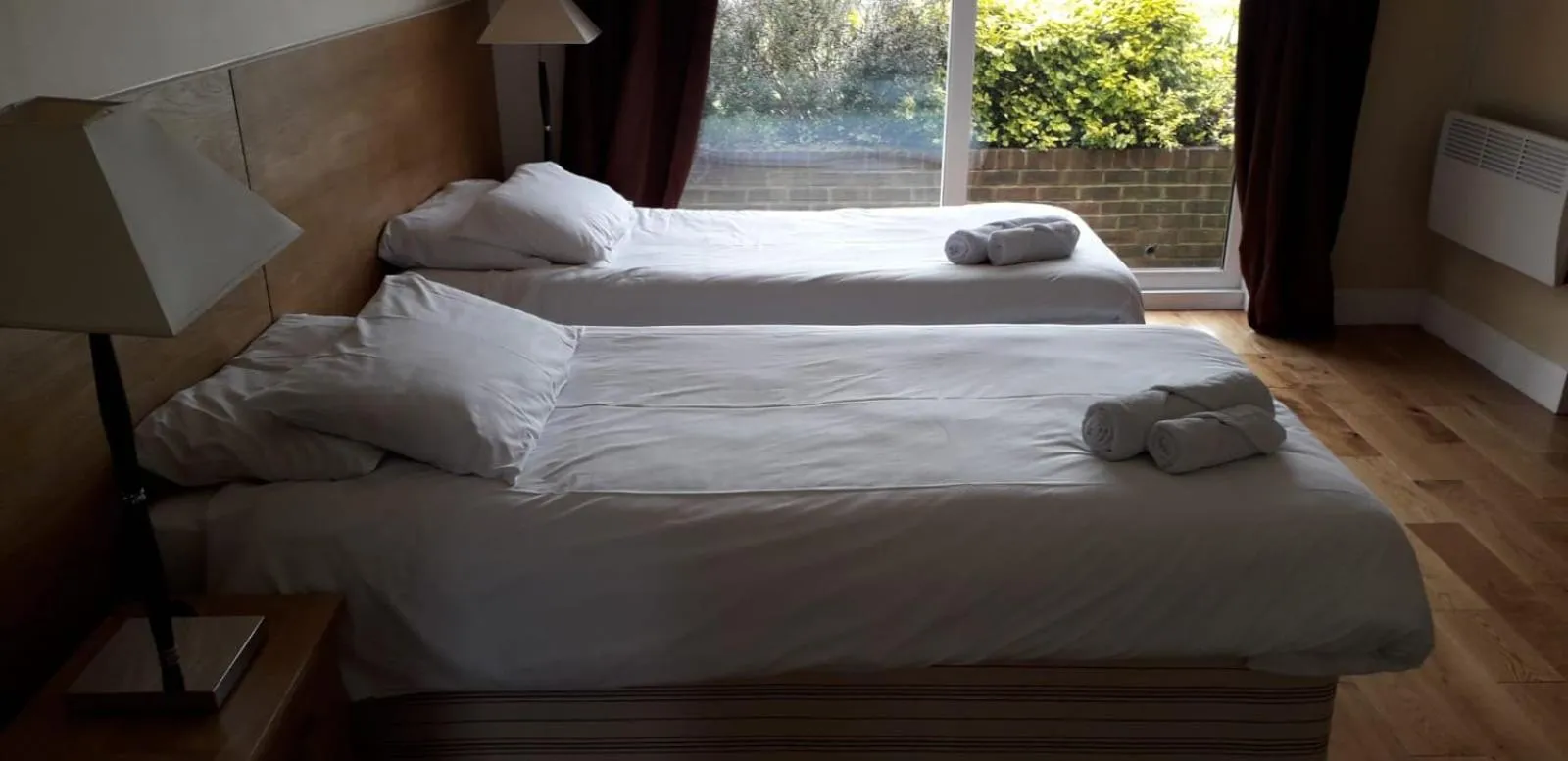 Bed in The Bear Inn and Burwash Motel
