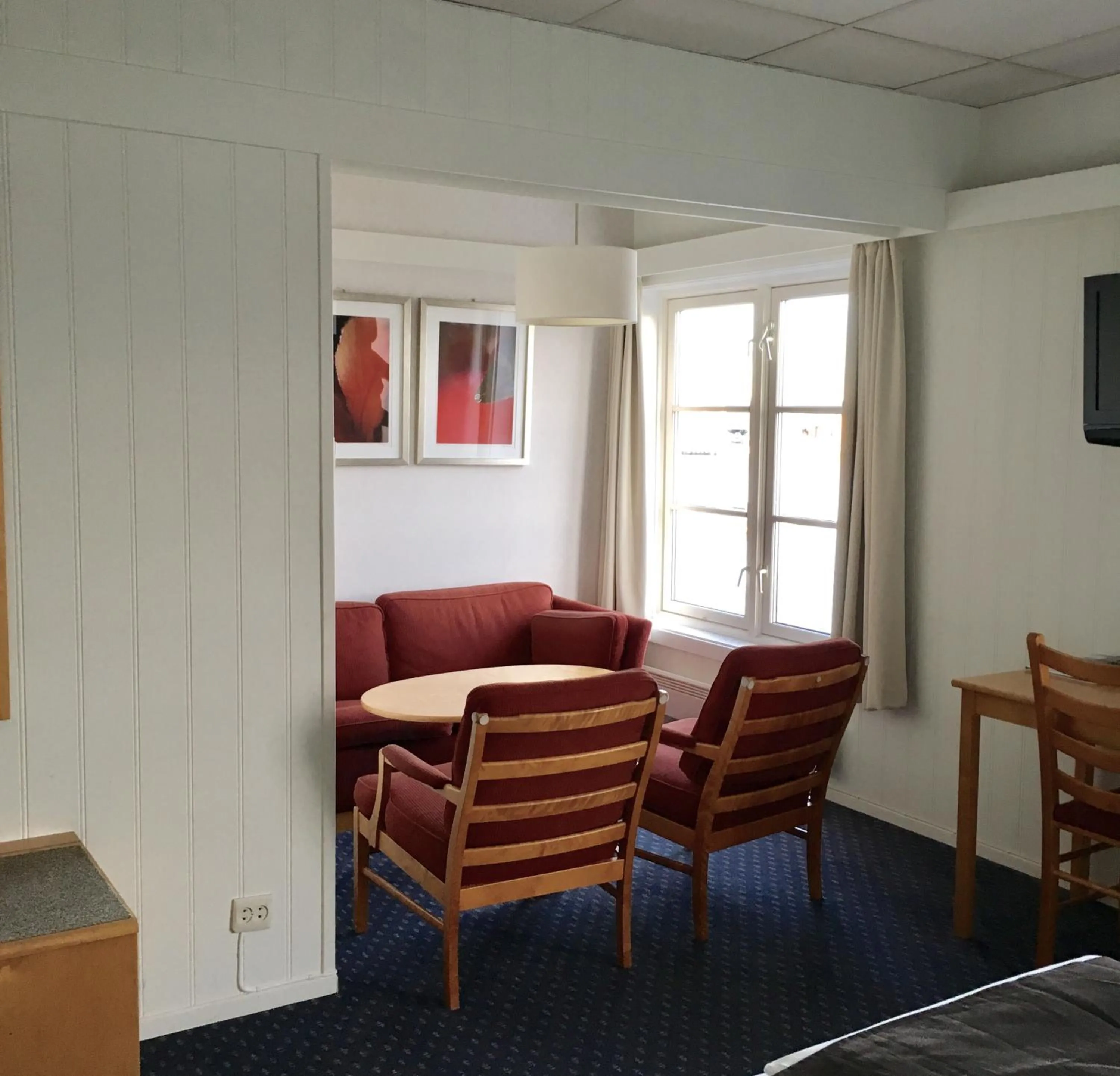 Photo of the whole room in Risør Hotel