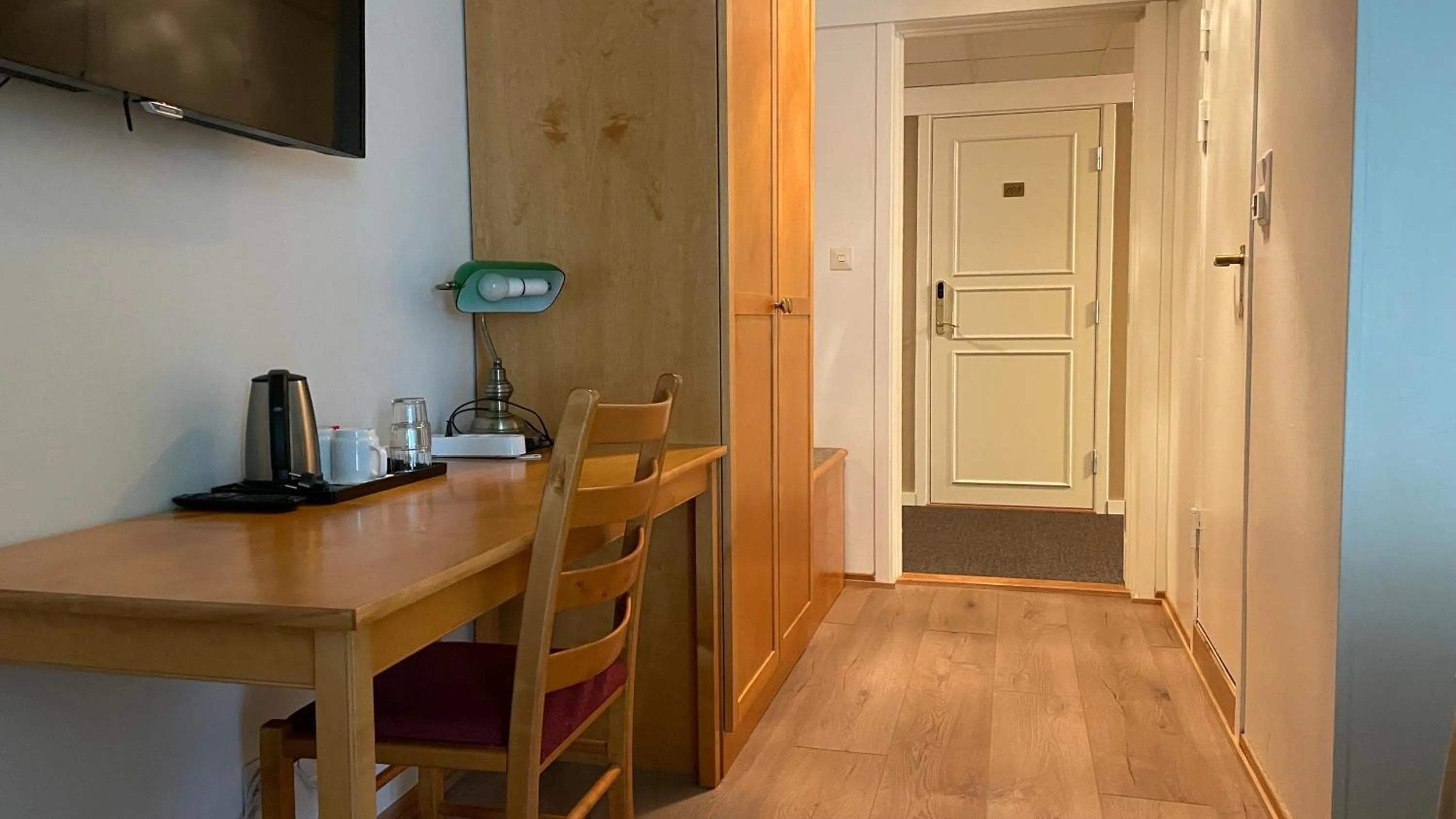 Facade/entrance in Risør Hotel