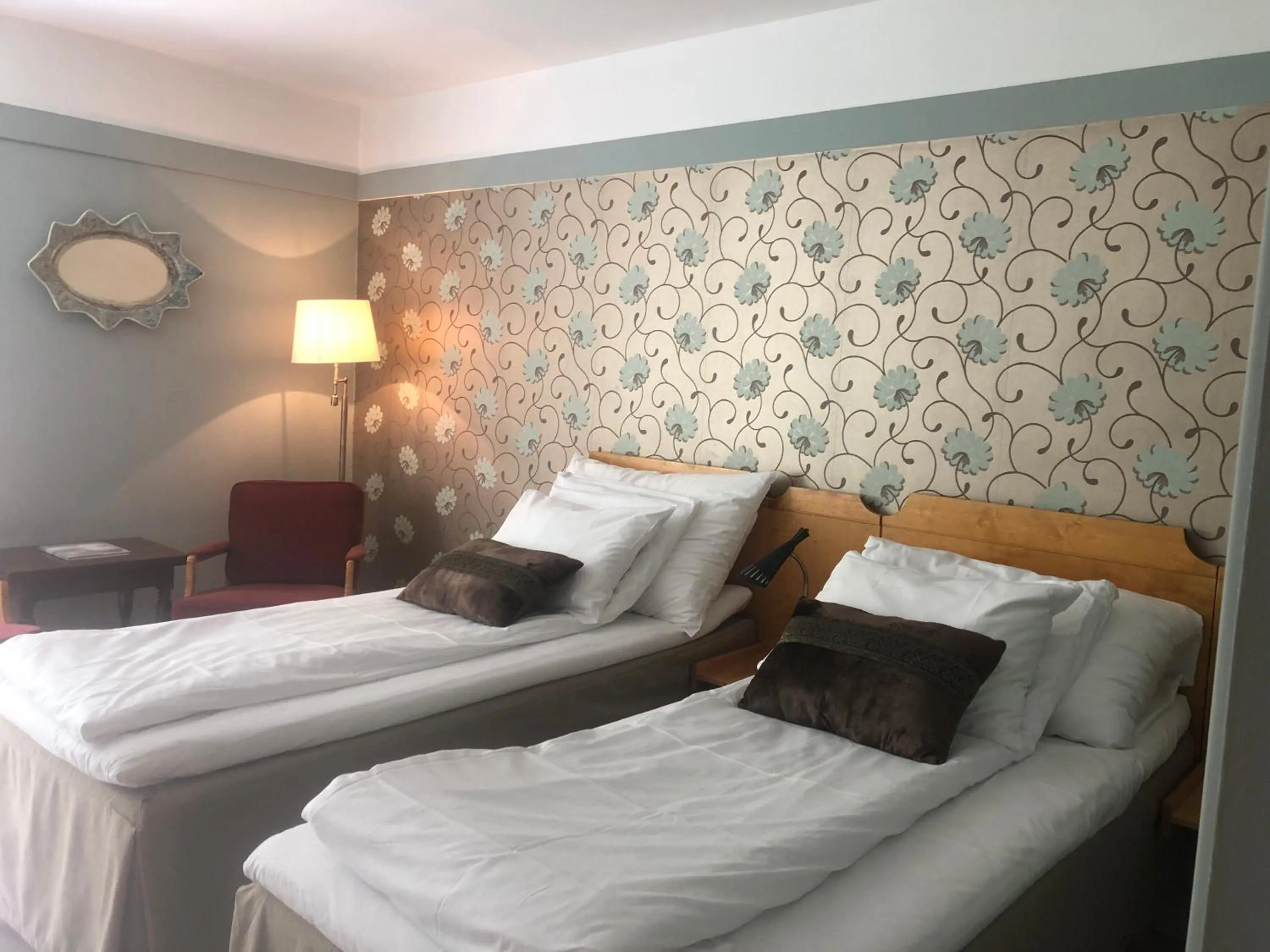 Bedroom, Bed in Risør Hotel