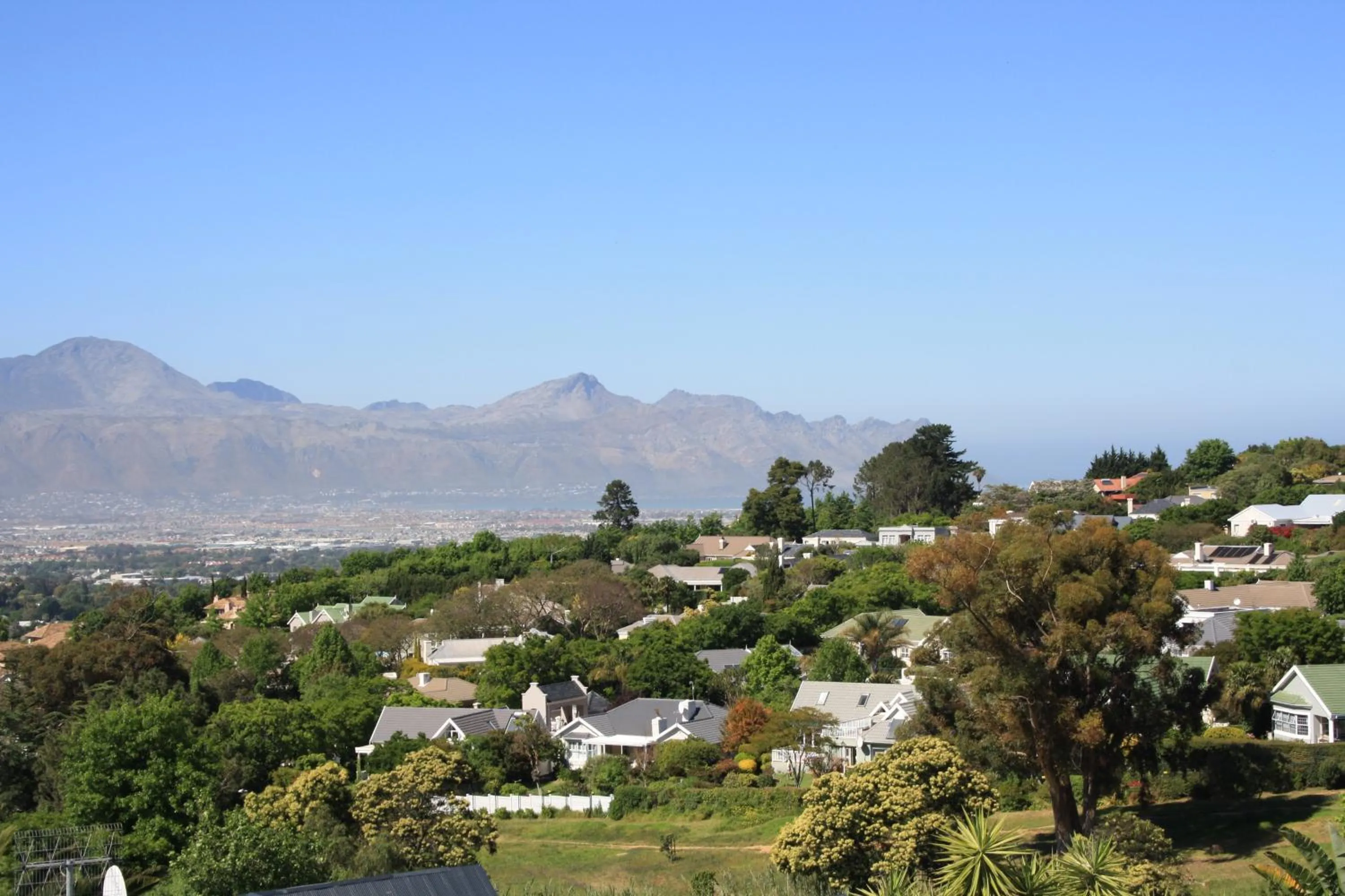 Mountain view in Morgen Guesthouse Somerset West