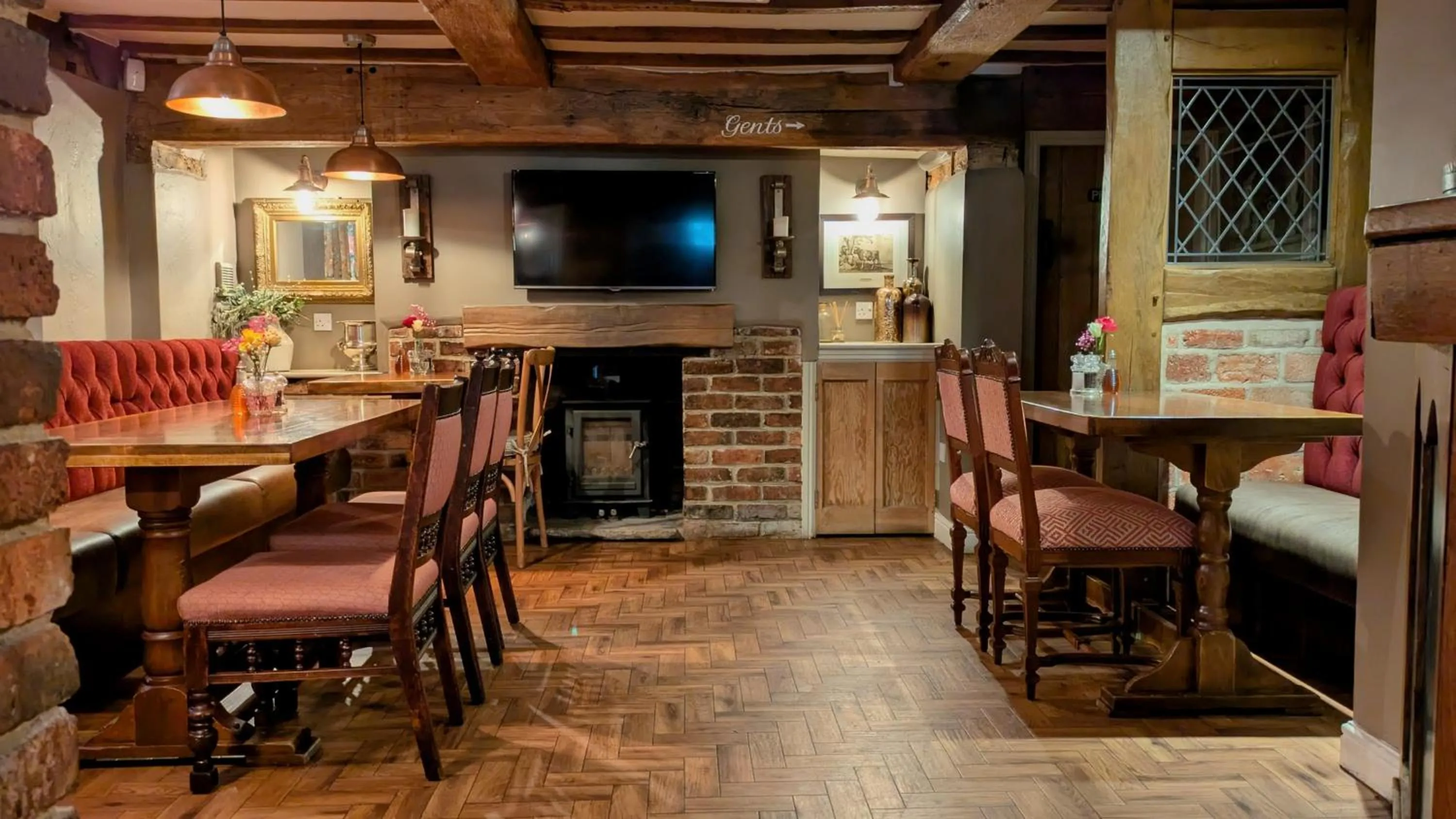 Restaurant/places to eat in The Plough Inn & Restaurant