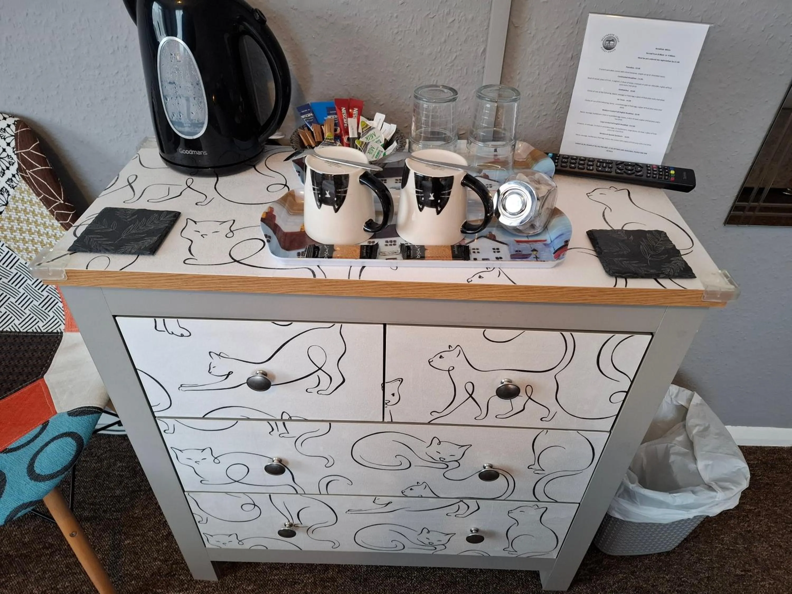 Coffee/tea facilities in Westbrook Lodge Guest House
