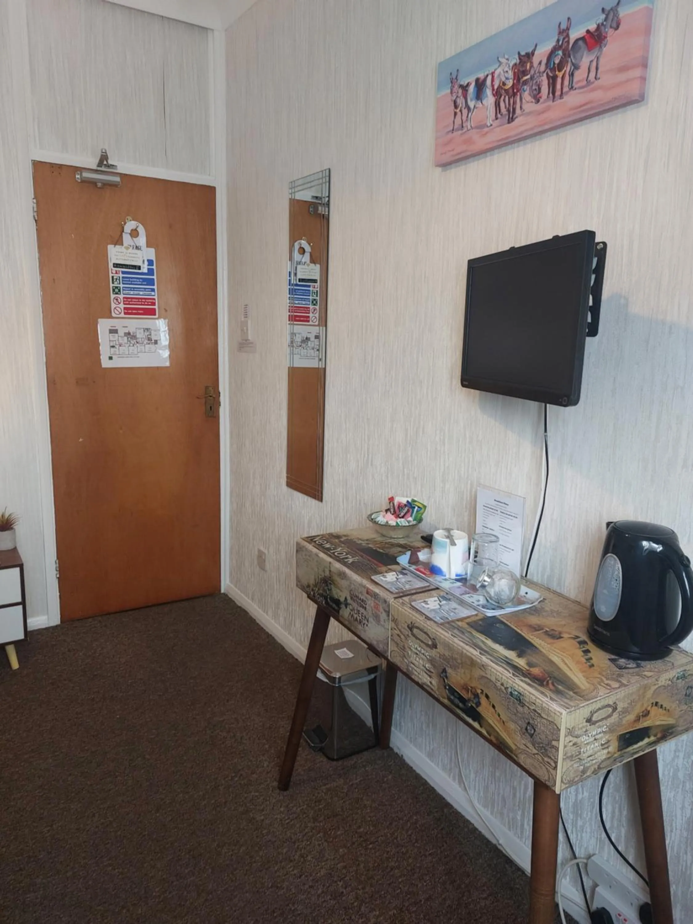 Coffee/tea facilities in Westbrook Lodge Guest House