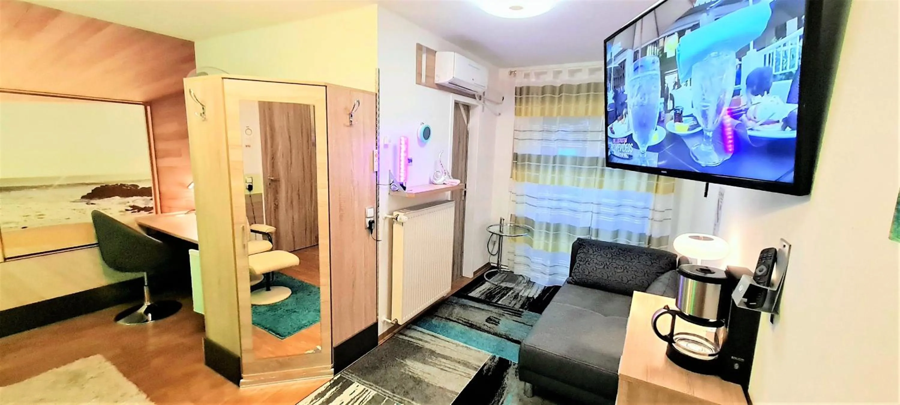 TV and multimedia in Hotel Garni Rodenbach