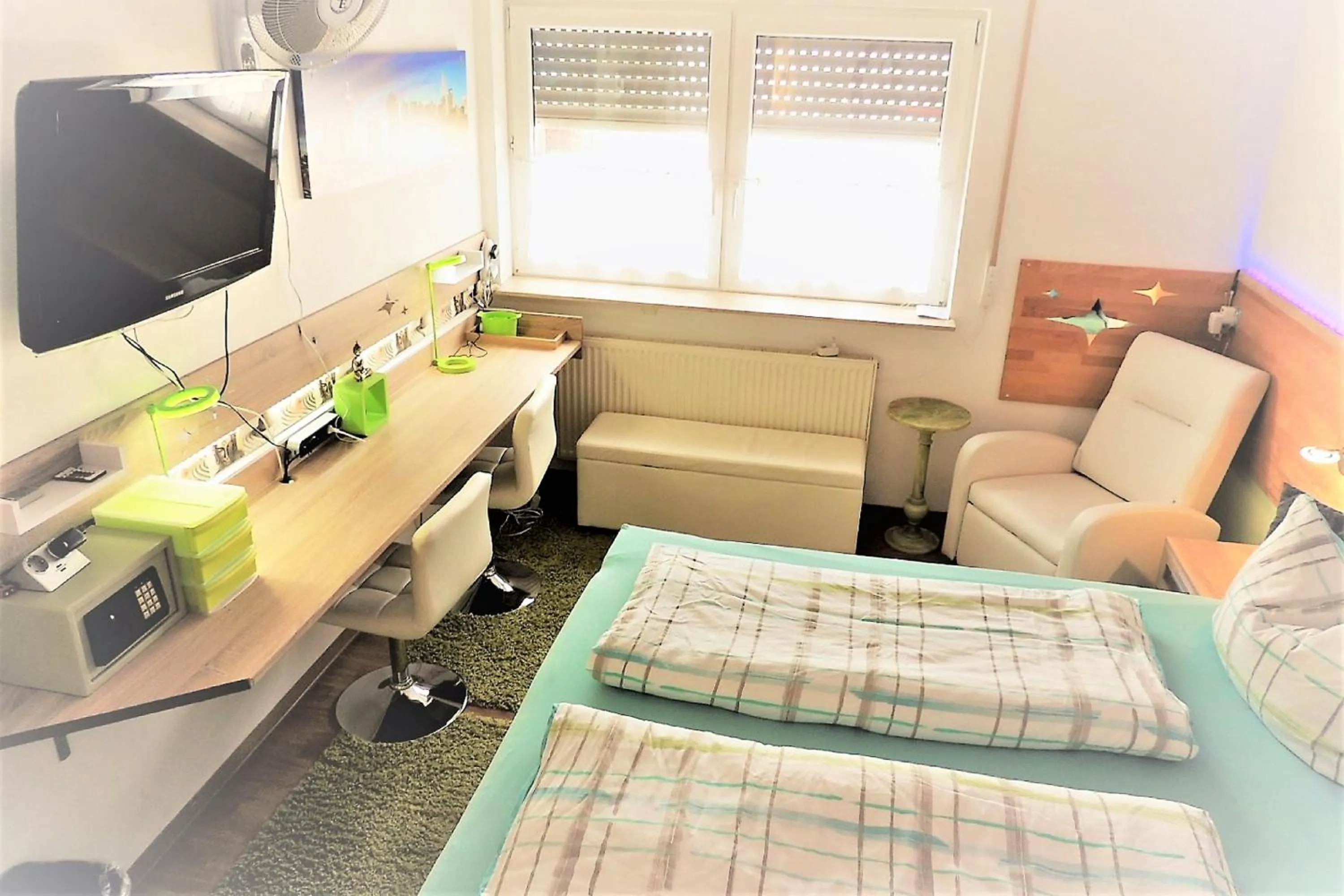 Photo of the whole room in Hotel Garni Rodenbach