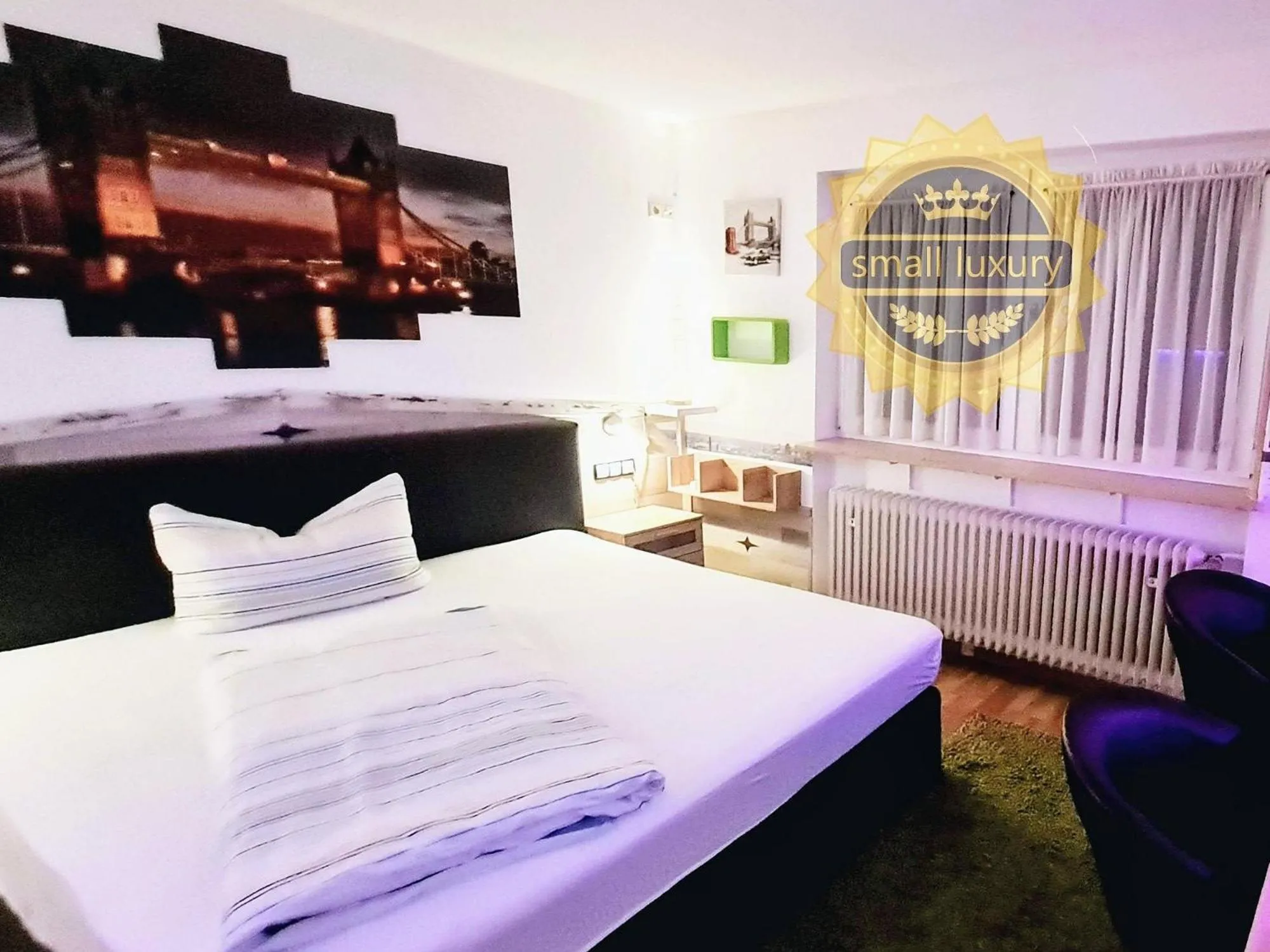 Bed in Hotel Garni Rodenbach