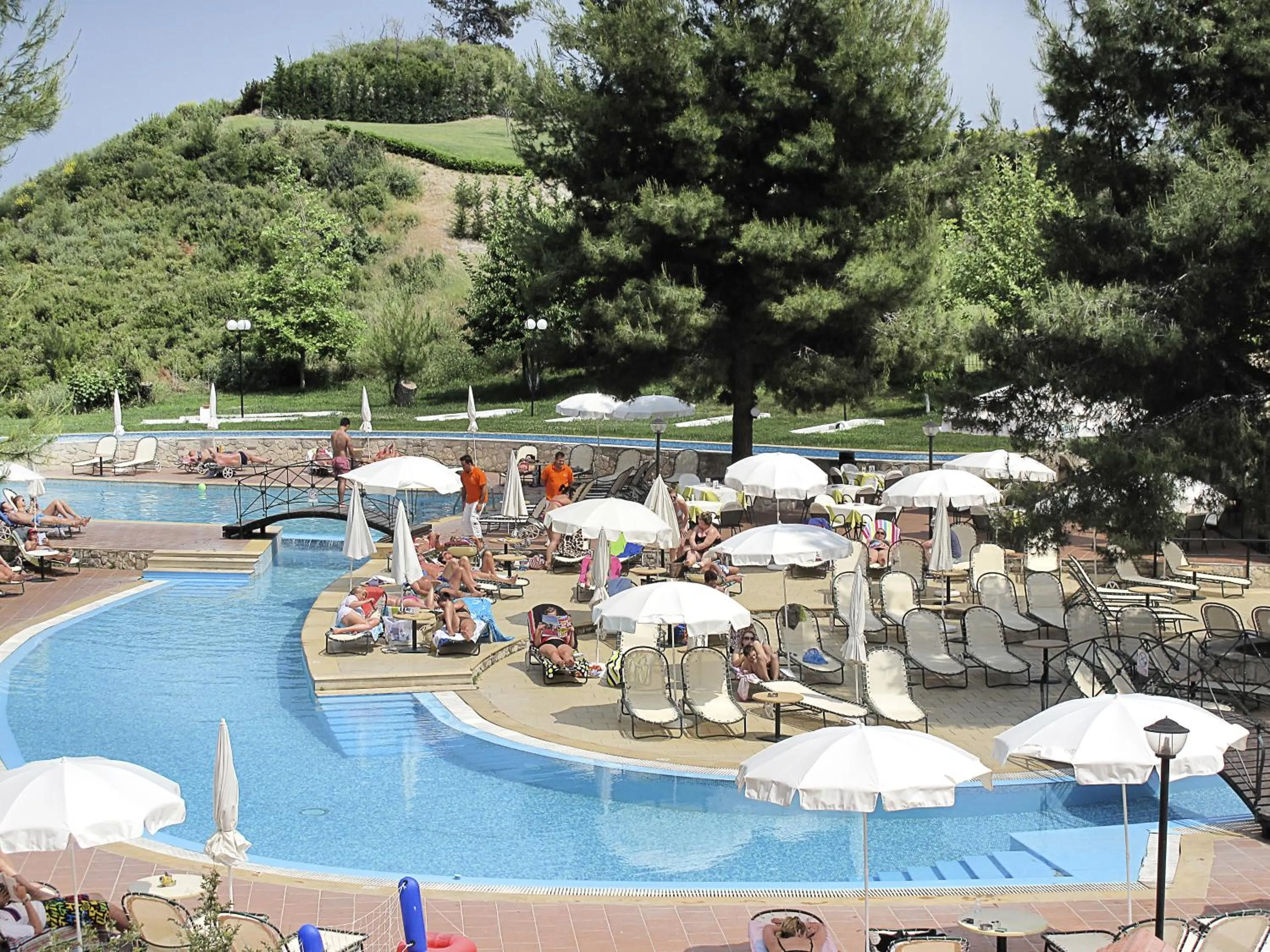 Swimming pool in Lesse Hotel