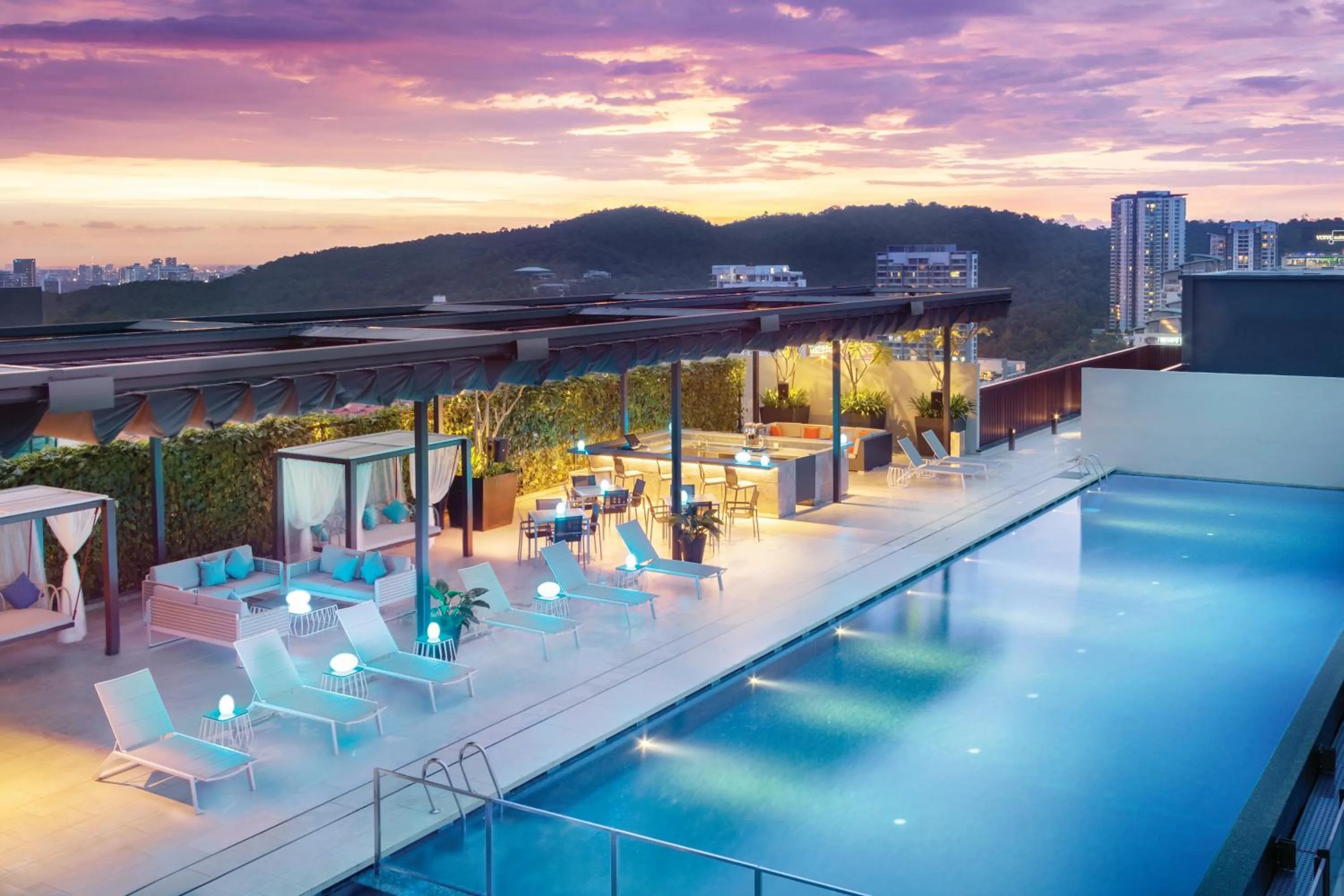 Swimming pool in Hyatt House Kuala Lumpur, Mont Kiara