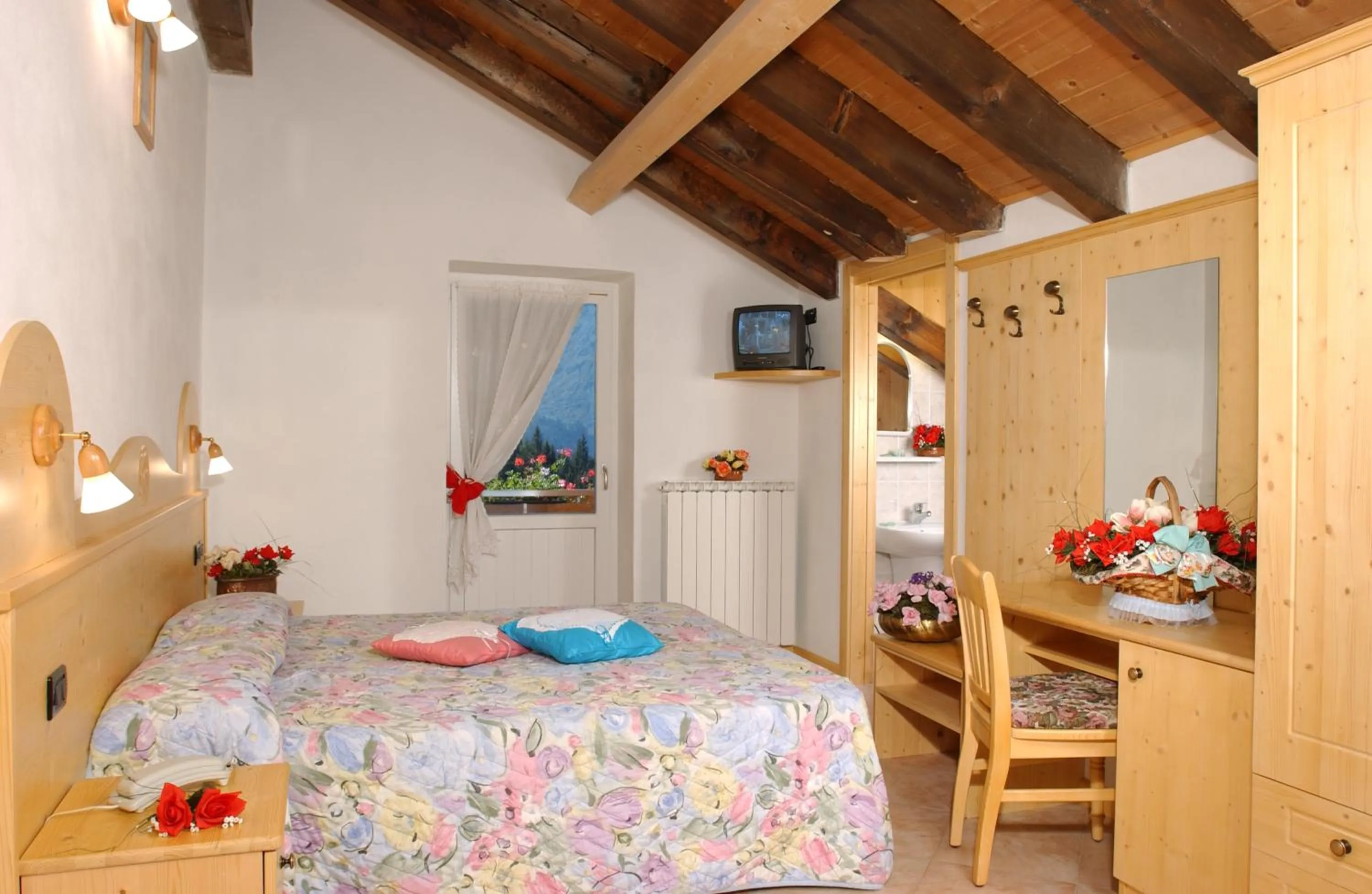 Bedroom, Bed in Hotel La Roccia