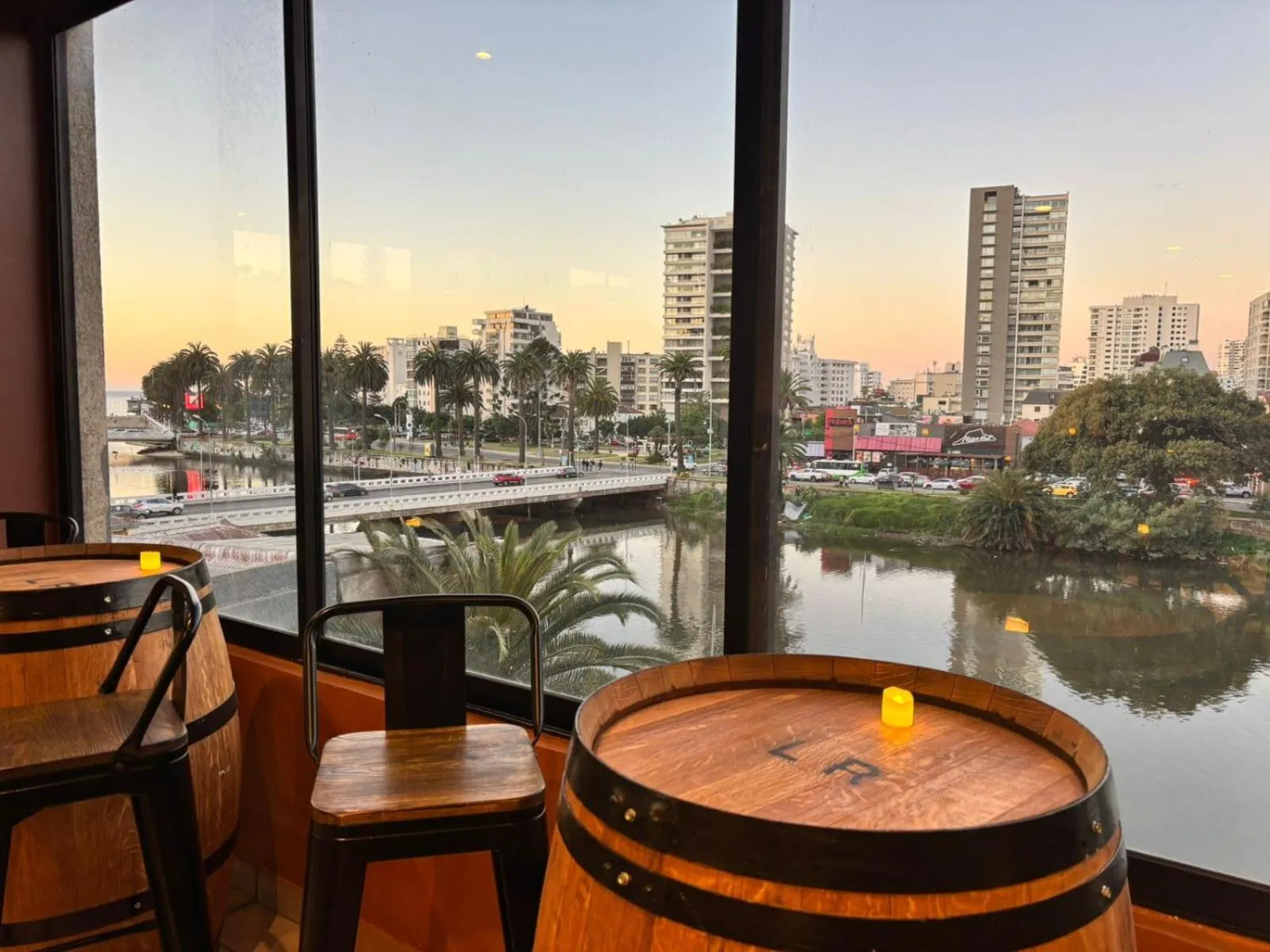 Lounge or bar in LRH Viña del Mar and Convention Center