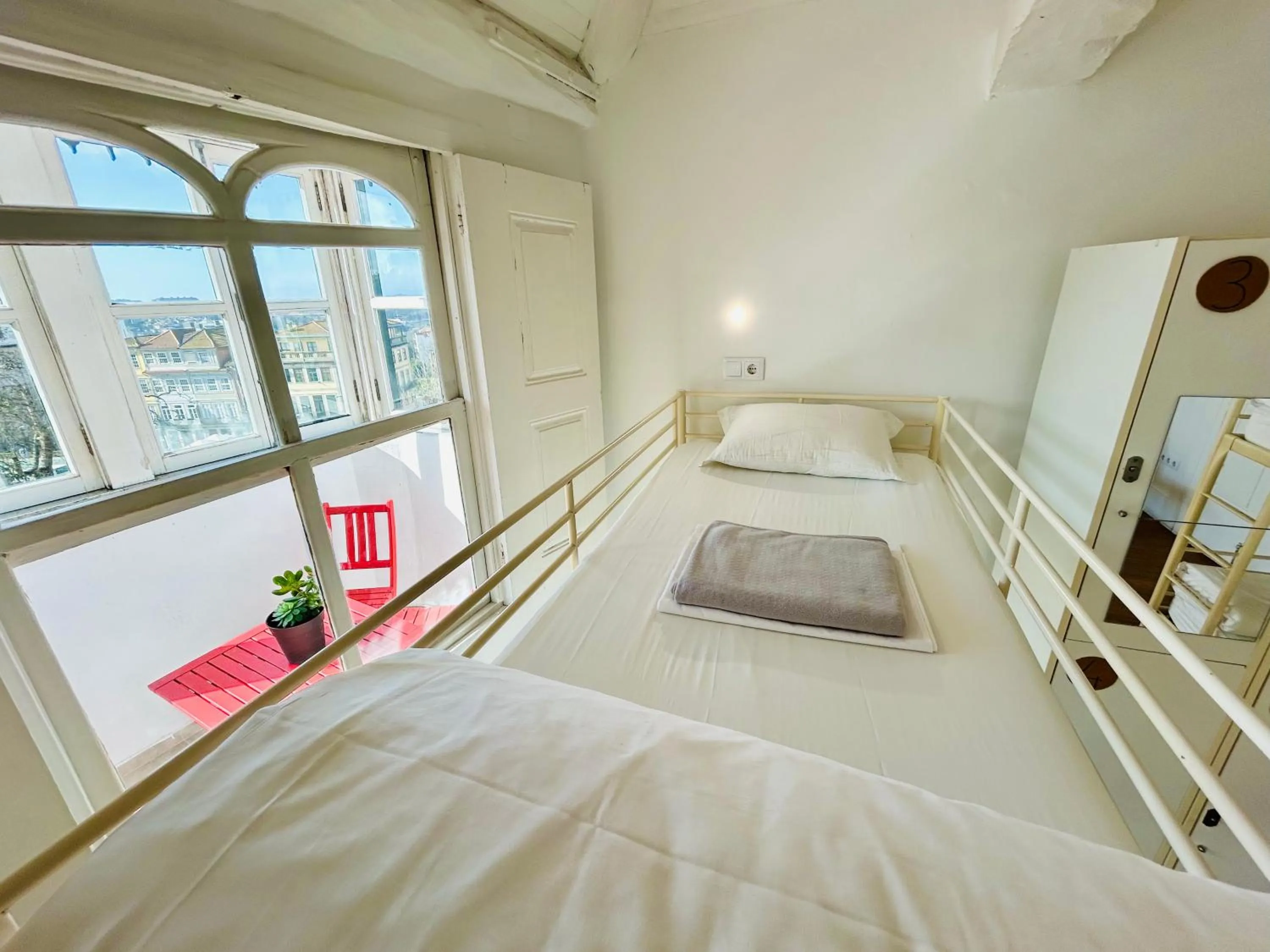 Bedroom, Bed in Porto Wine Hostel