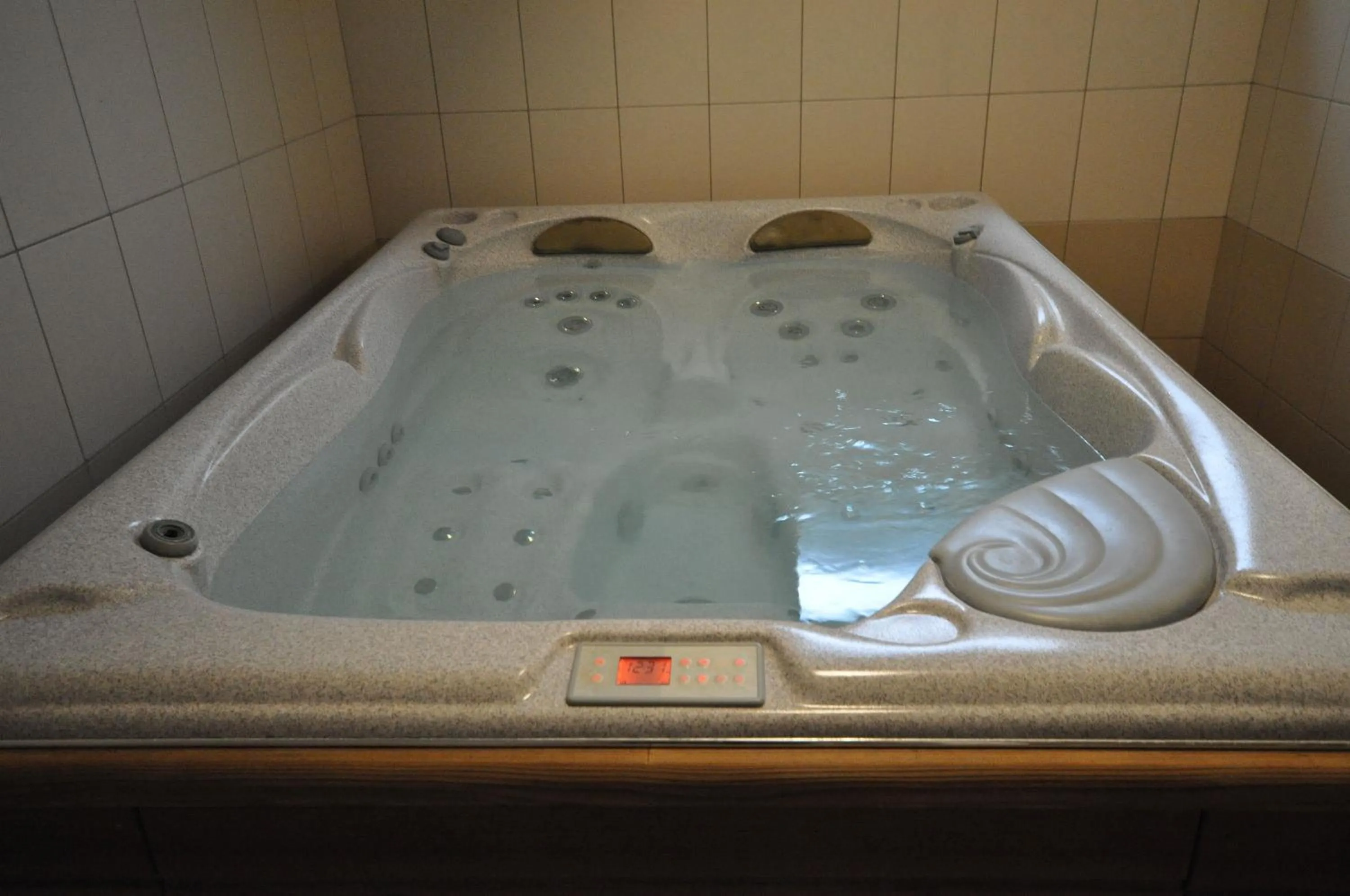 Hot Tub in Hyrny