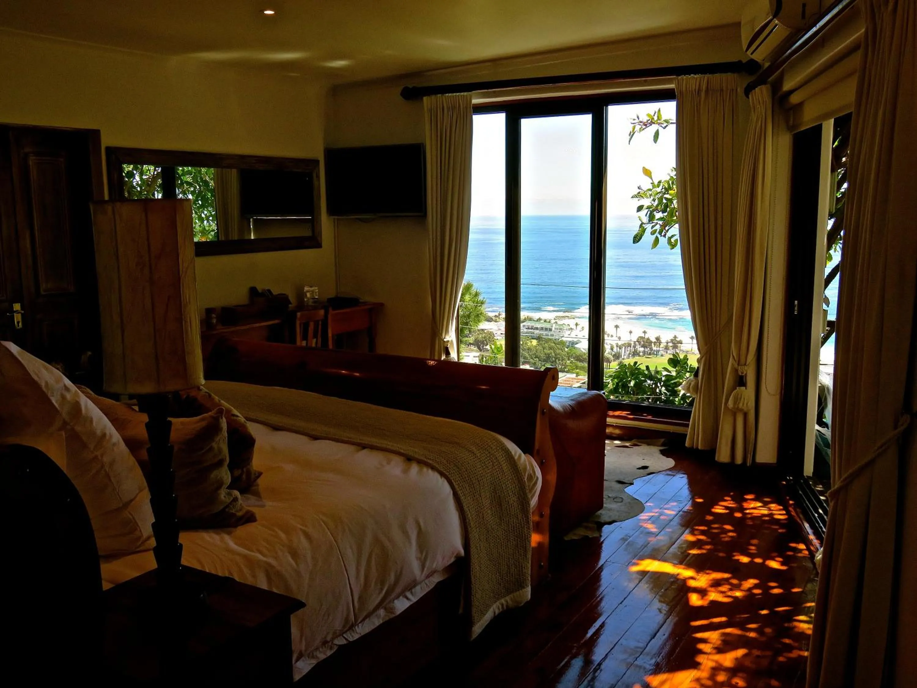 Patio, Bed in Boutique@10