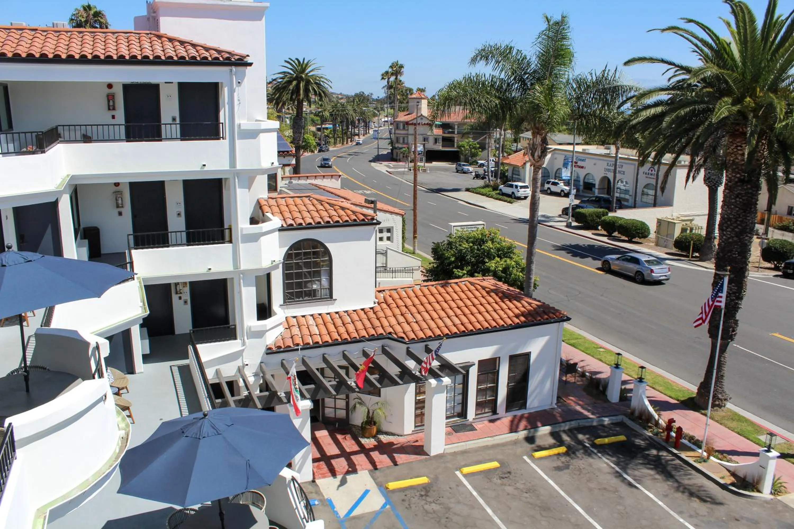 Street view in The Surfbreak Hotel