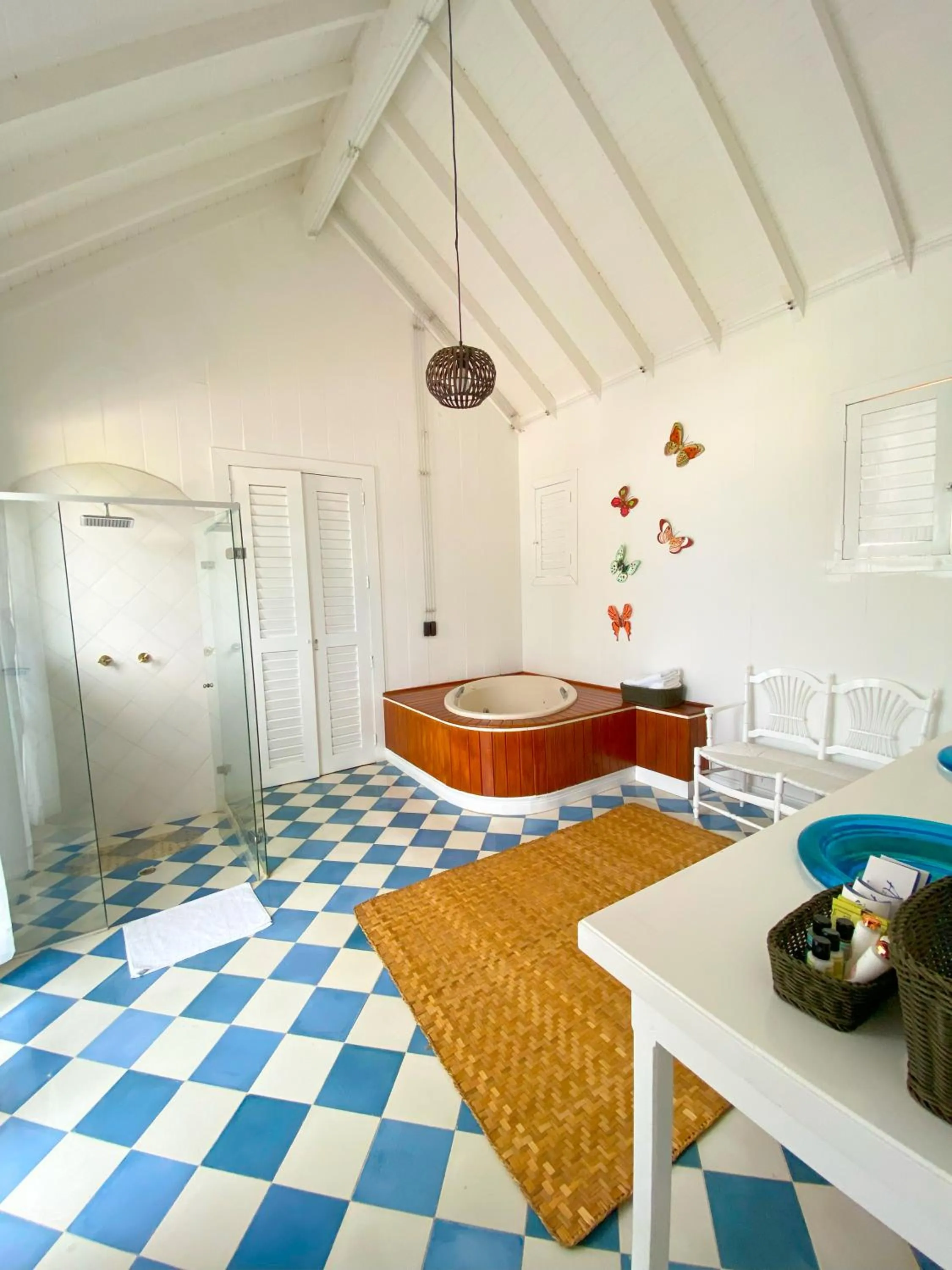 Bathroom, Bed in Hotel Agua Azul Beach Resort