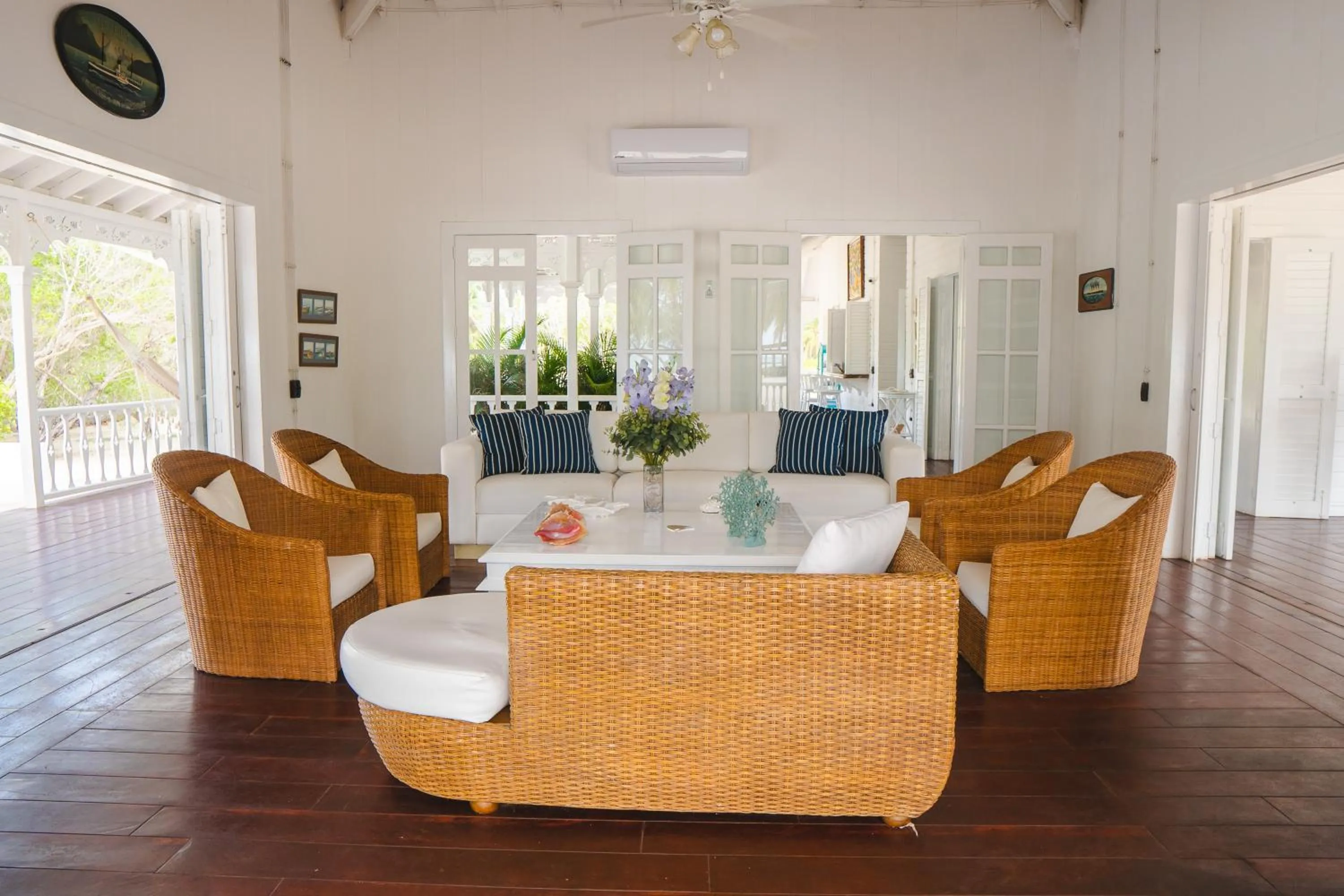 Living room in Hotel Agua Azul Beach Resort