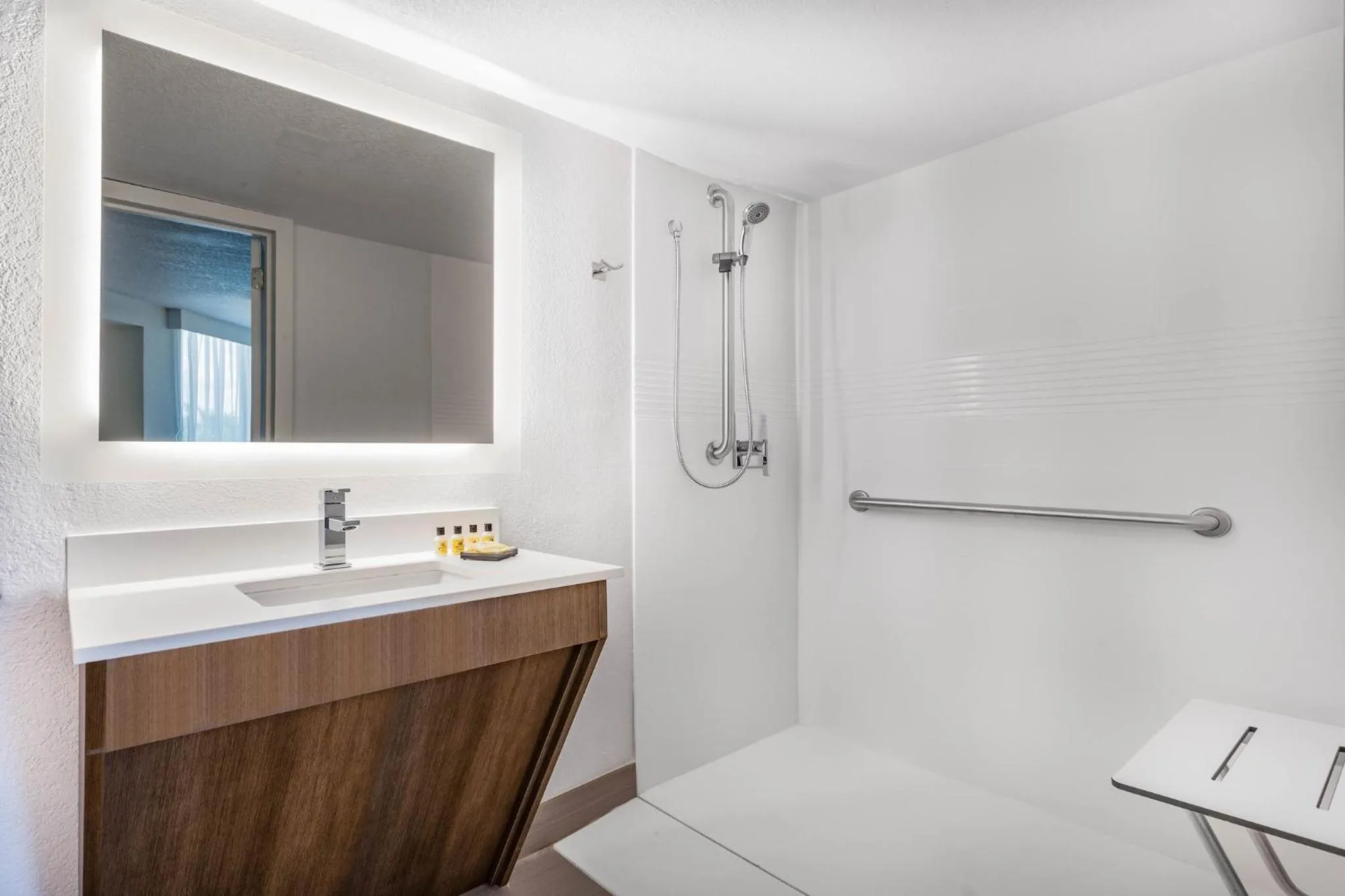 Bathroom in Wyndham Orlando Resort & Conference Center, Celebration Area