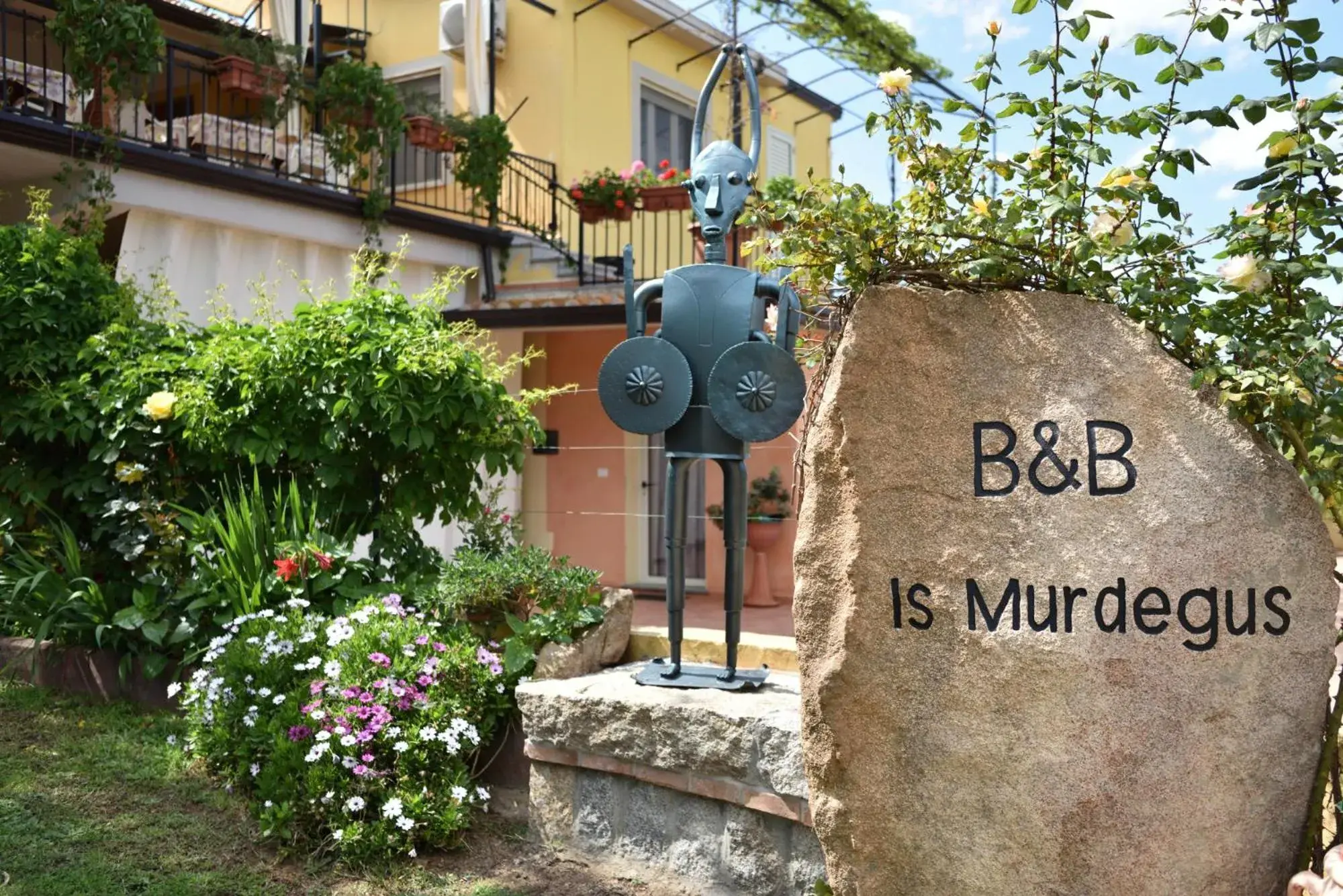 B&B Is Murdegus B&B Is Murdegus