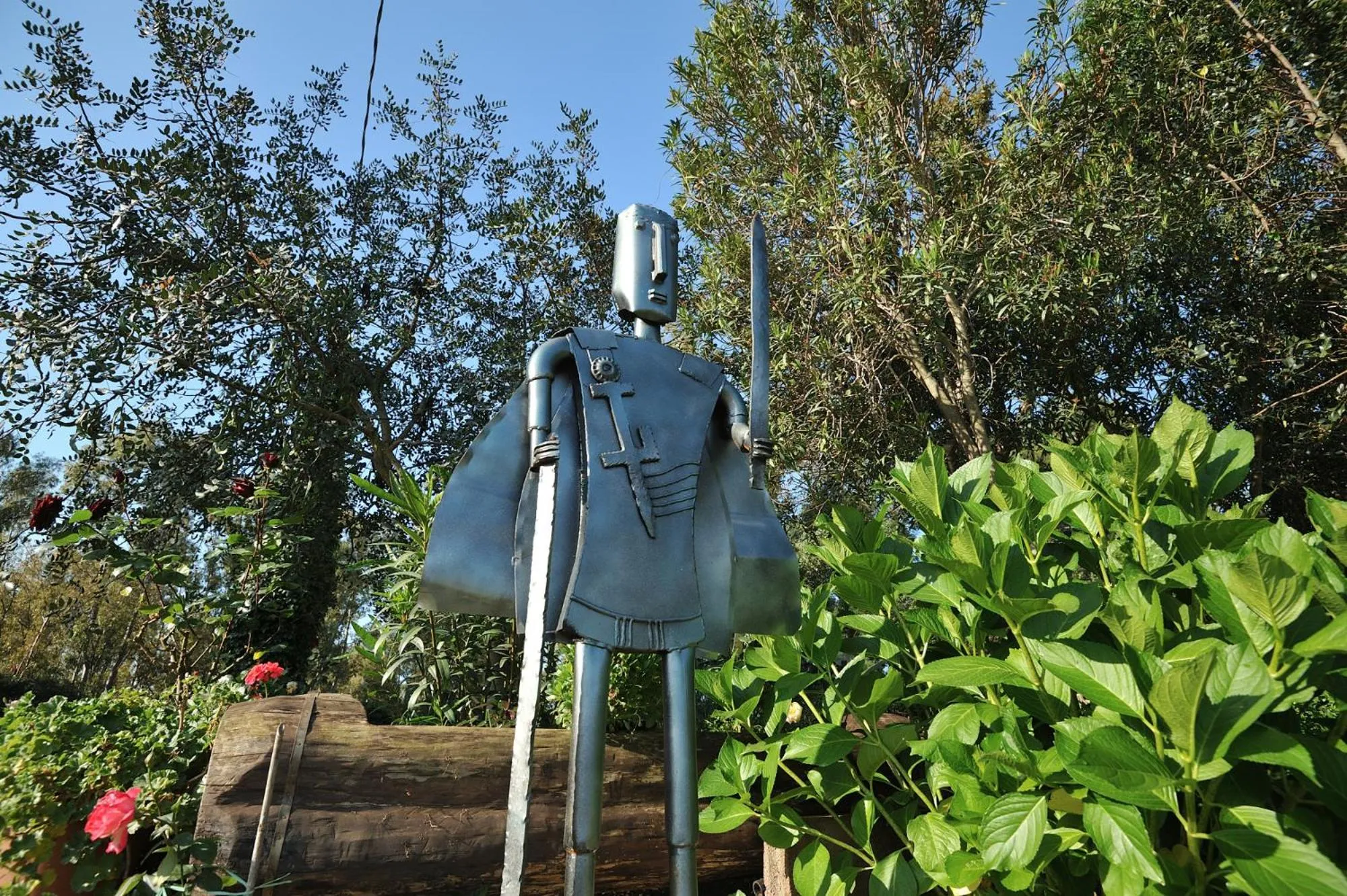 Garden in B&B Is Murdegus