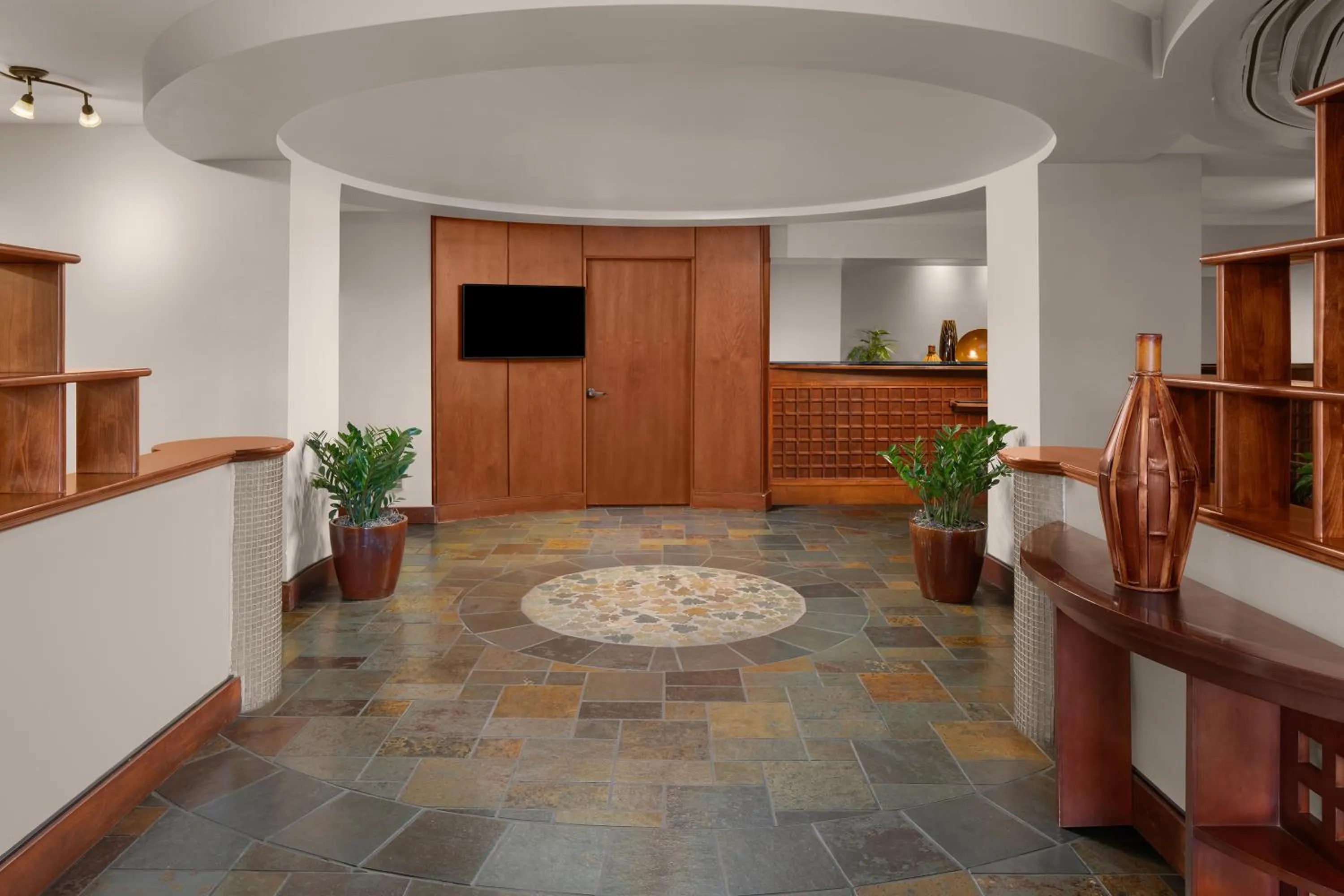 Lobby or reception in Larkspur Landing Extended Stay Suites Sacramento