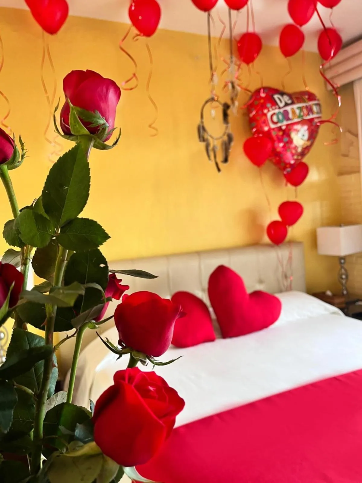 Bed in El Chante Spa Hotel