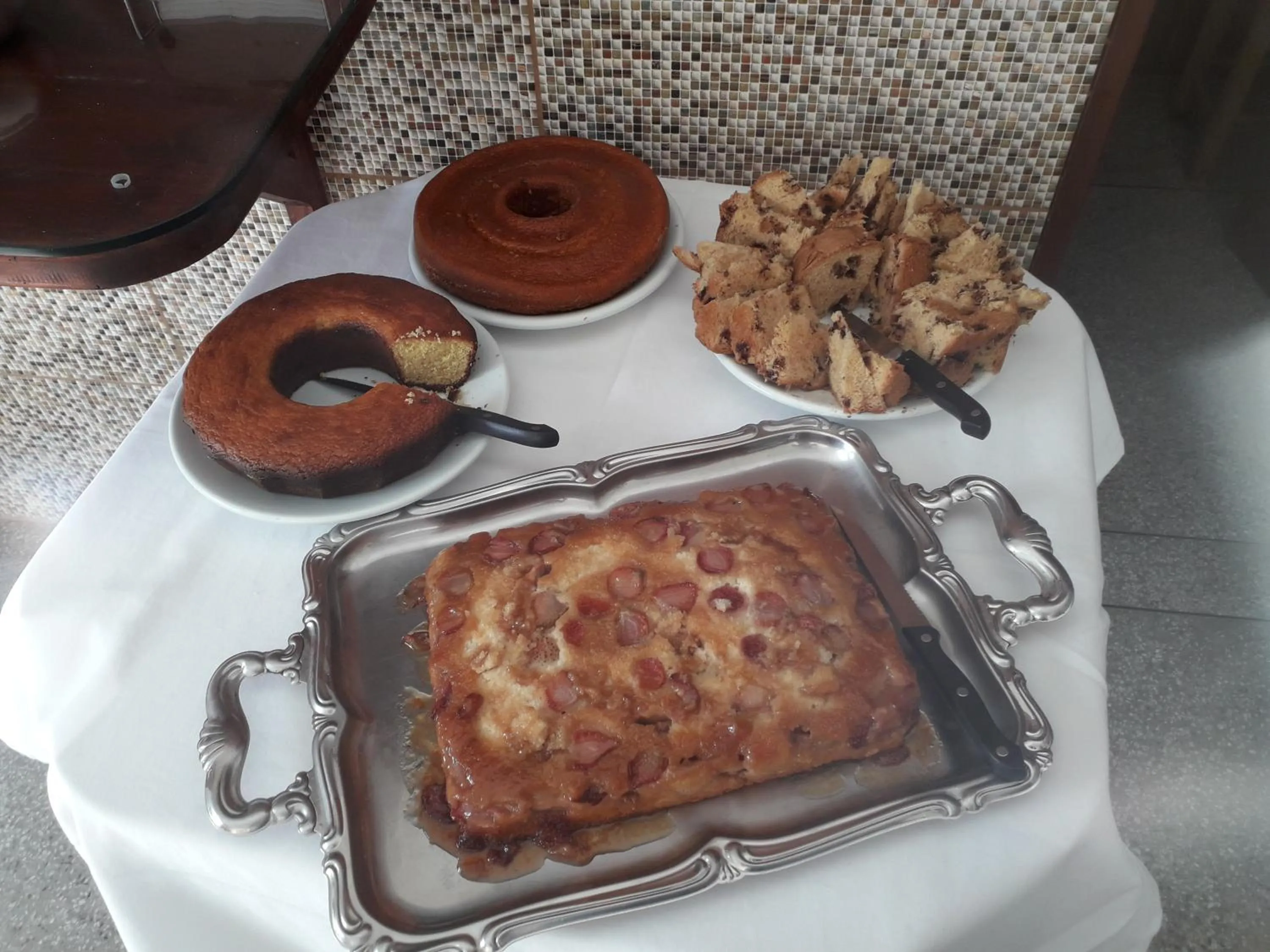 Continental breakfast in Pousada do Gunga