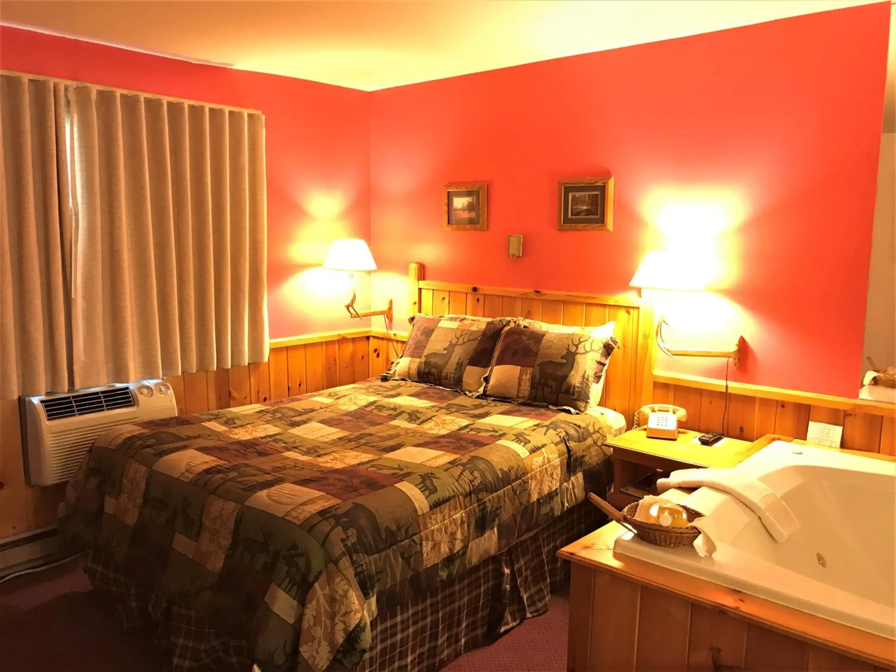 Executive Suite in Northwoods Inn & Suites Minocqua Executive Suite in Northwoods Inn & Suites Minocqua