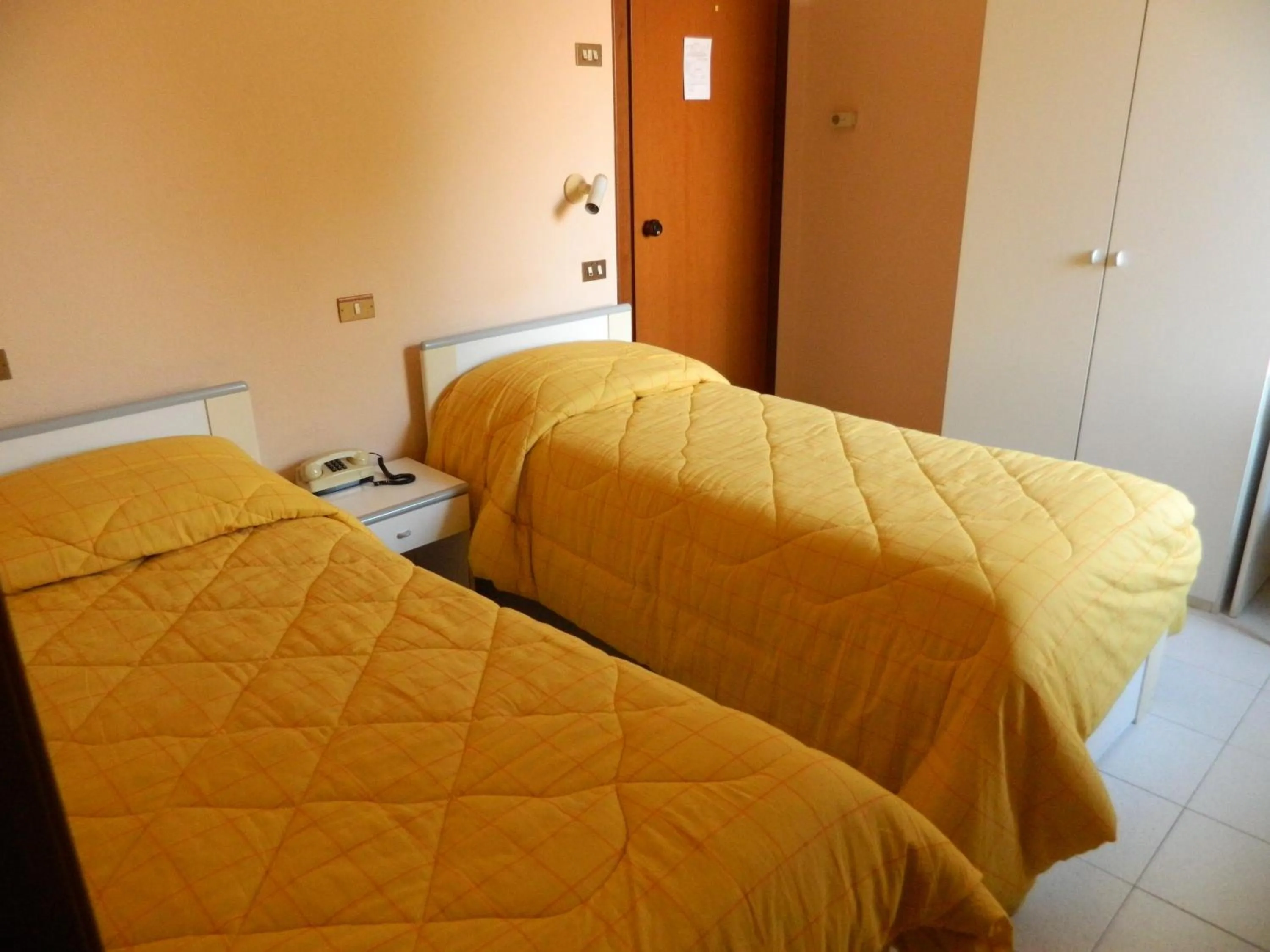 Bedroom, Bed in Albergo Michieletto