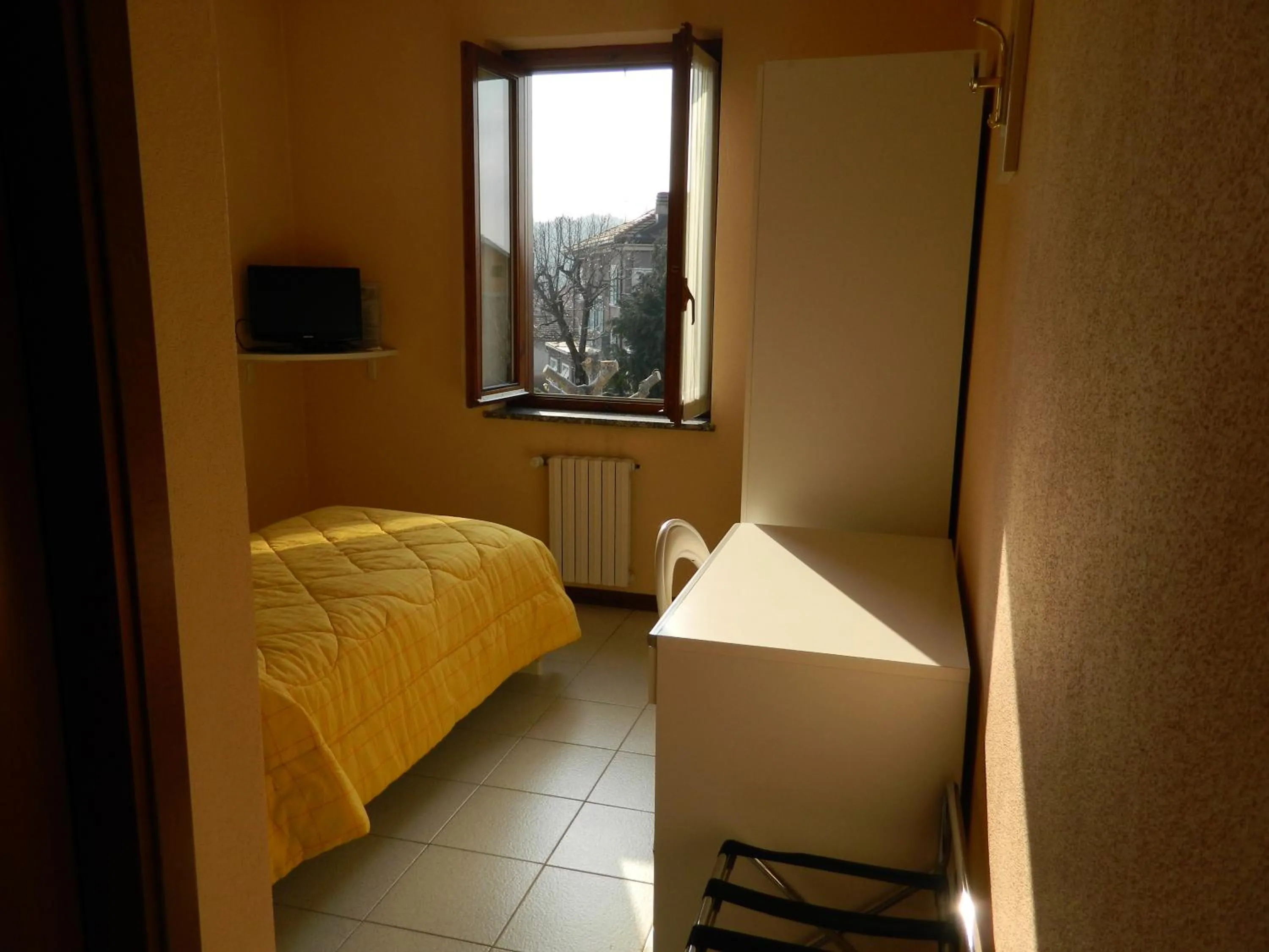 Bedroom, Bed in Albergo Michieletto