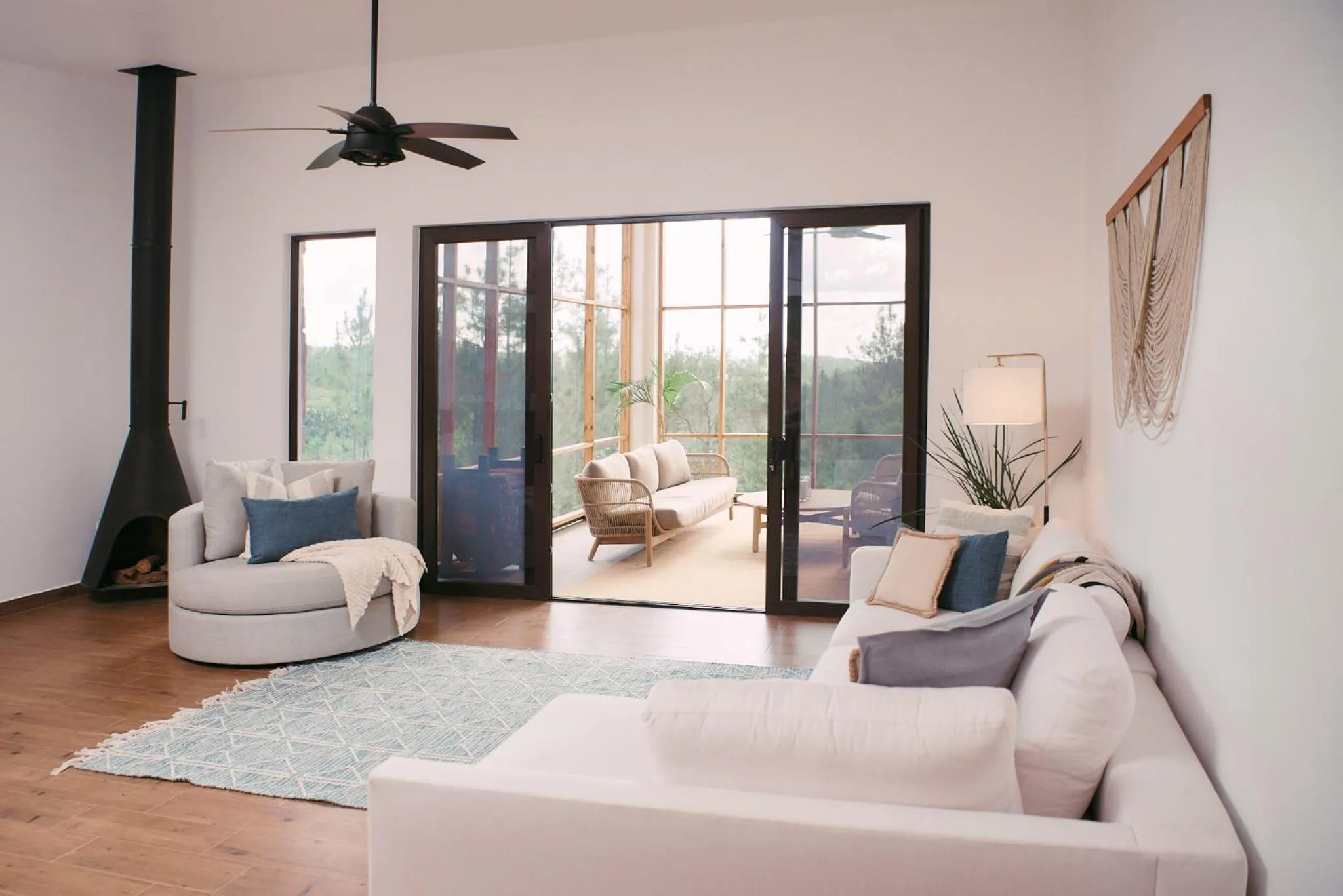 Living room in Hidden Valley Wilderness Lodge