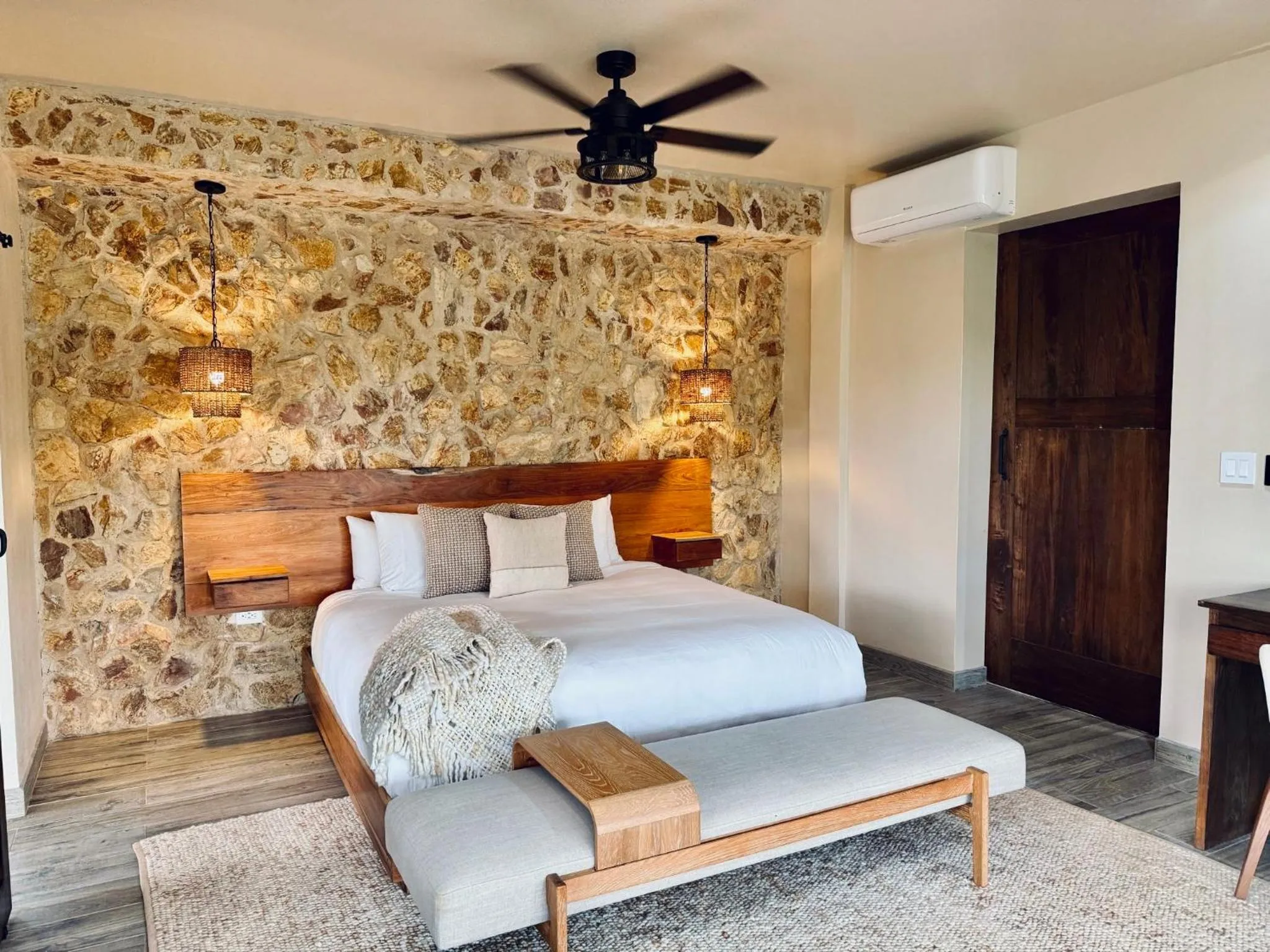 Bed in Hidden Valley Wilderness Lodge