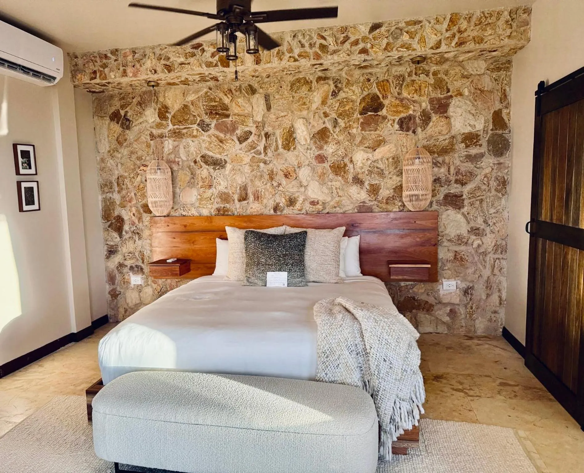 Bed in Hidden Valley Wilderness Lodge