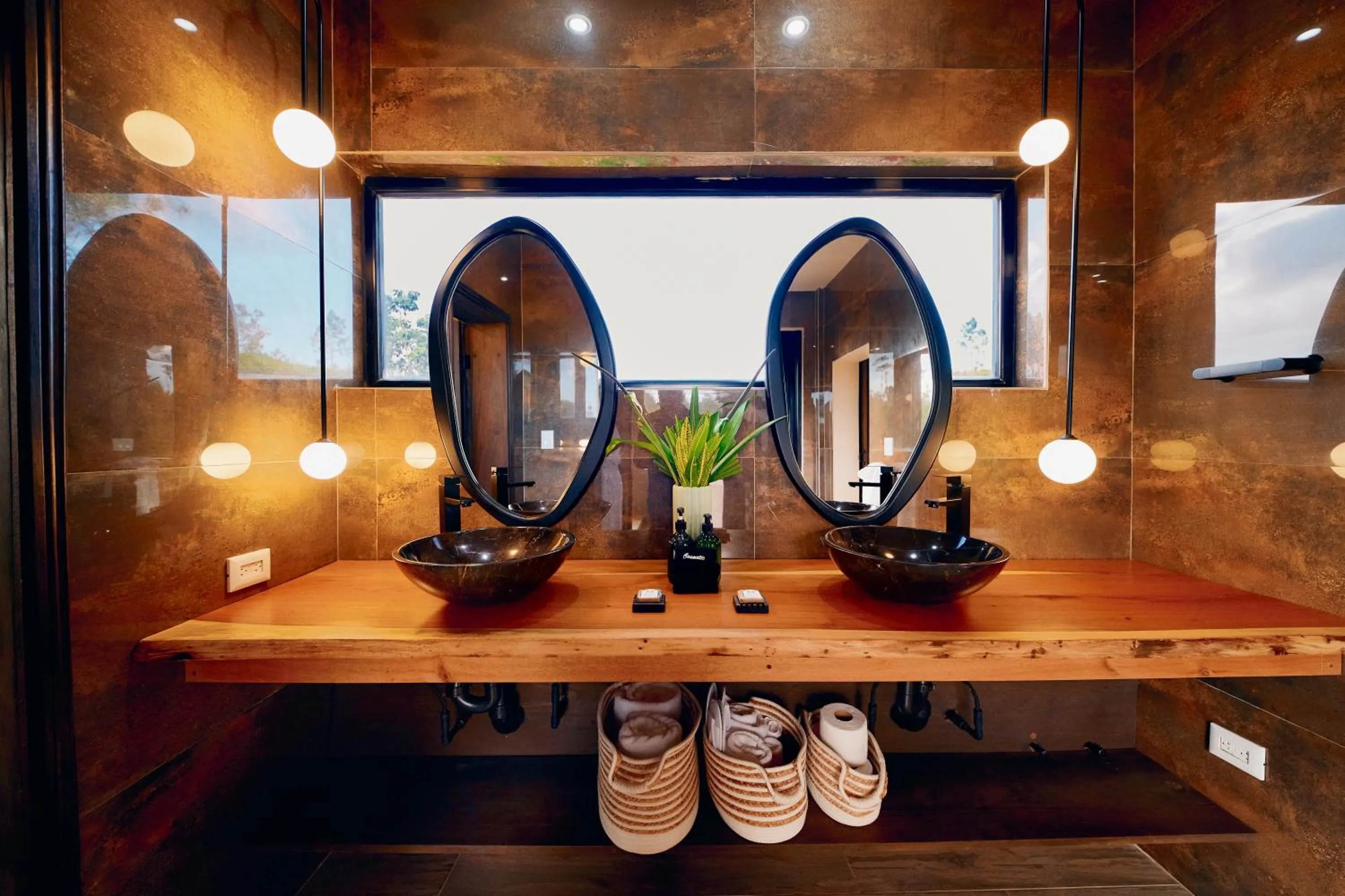 Bathroom in Hidden Valley Wilderness Lodge