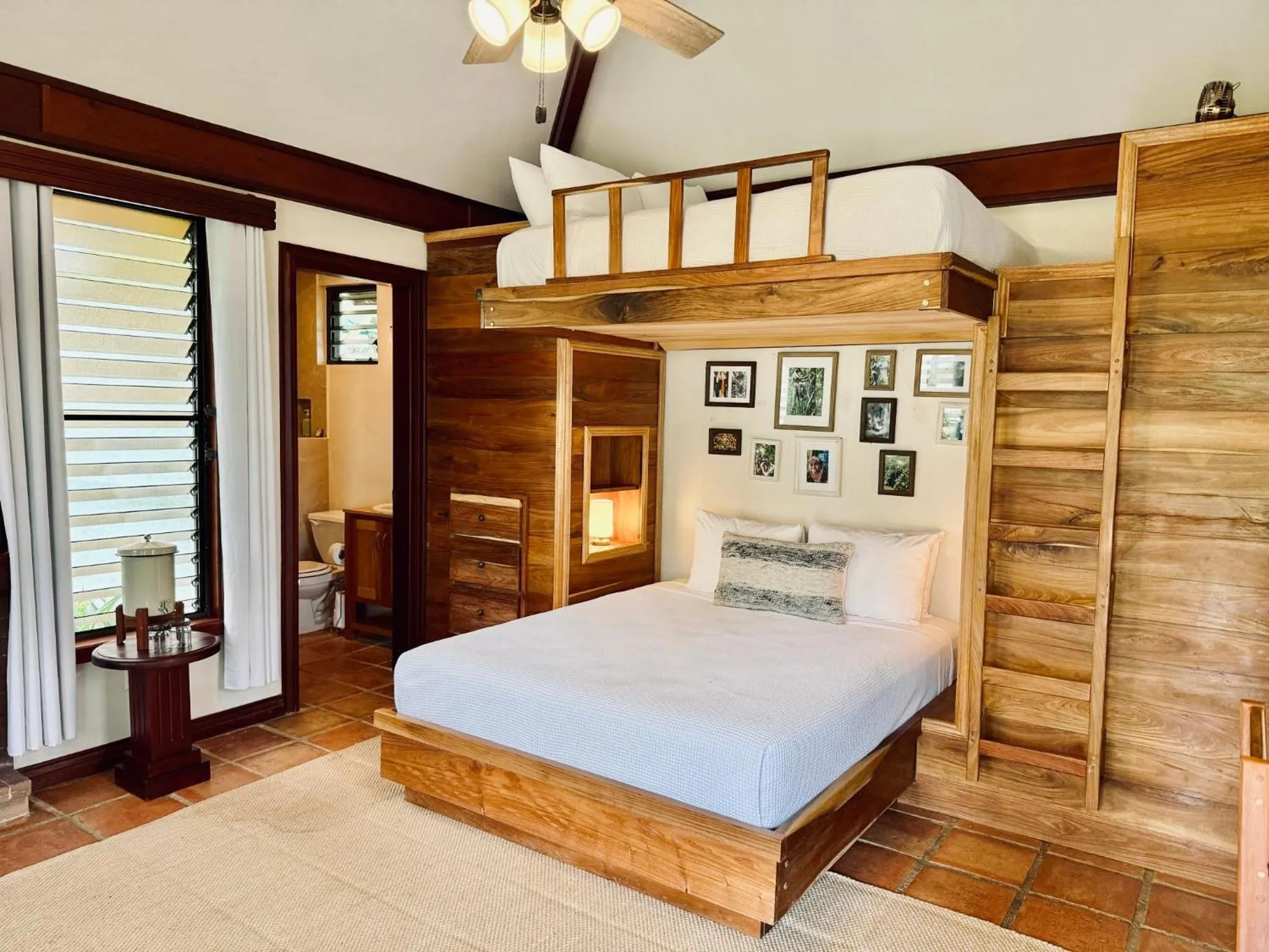 Bed in Hidden Valley Wilderness Lodge