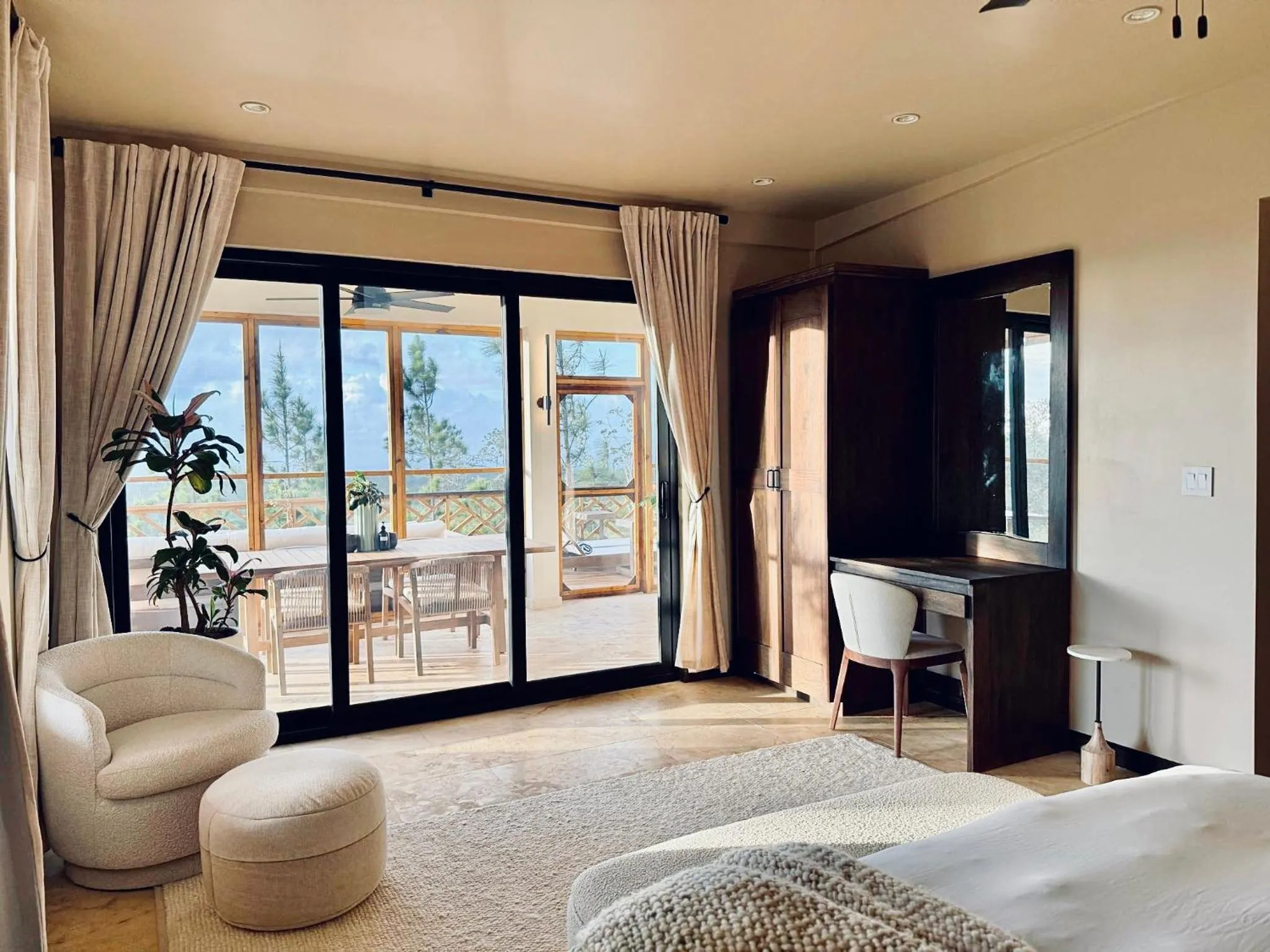 Bed in Hidden Valley Wilderness Lodge