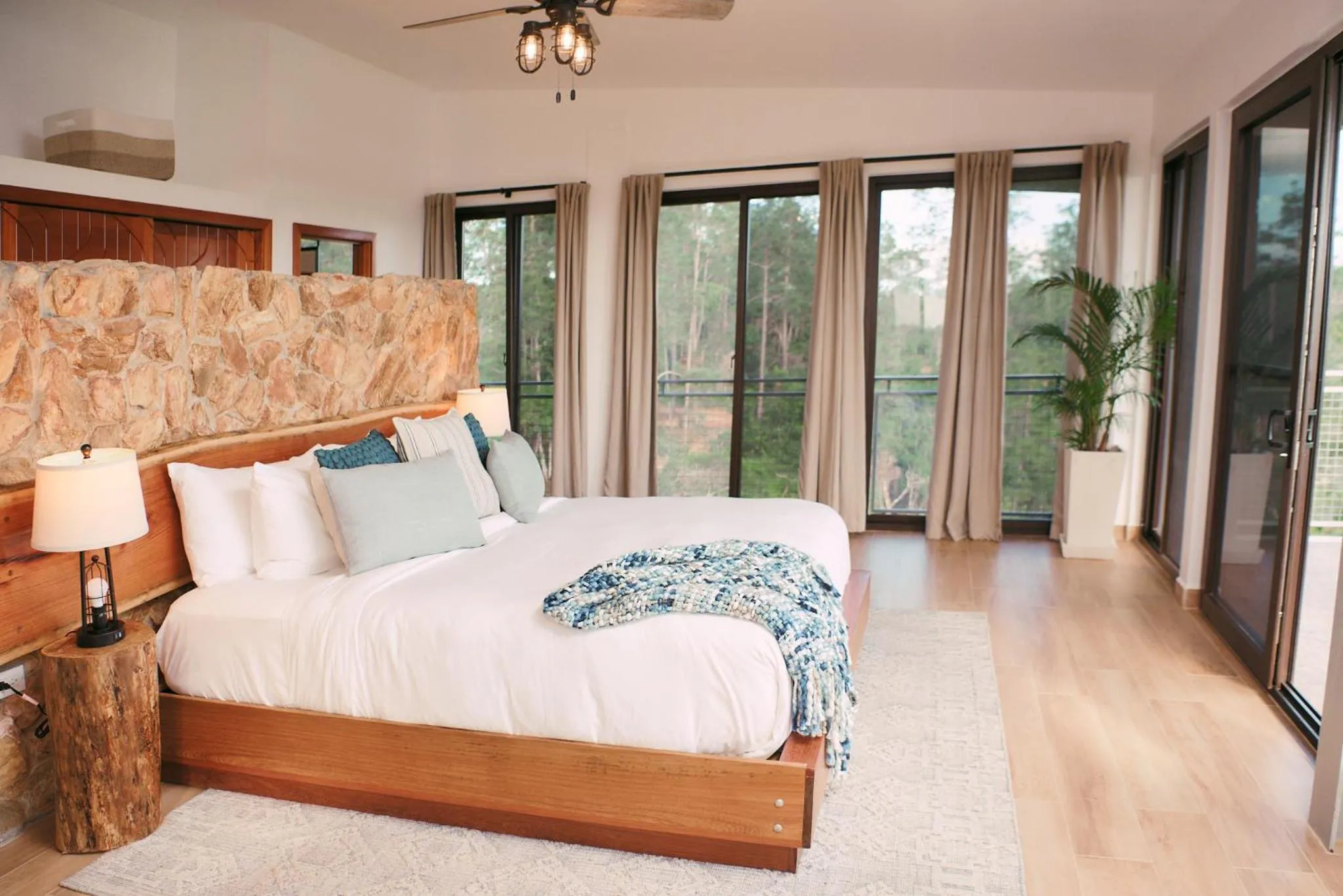 Bed in Hidden Valley Wilderness Lodge