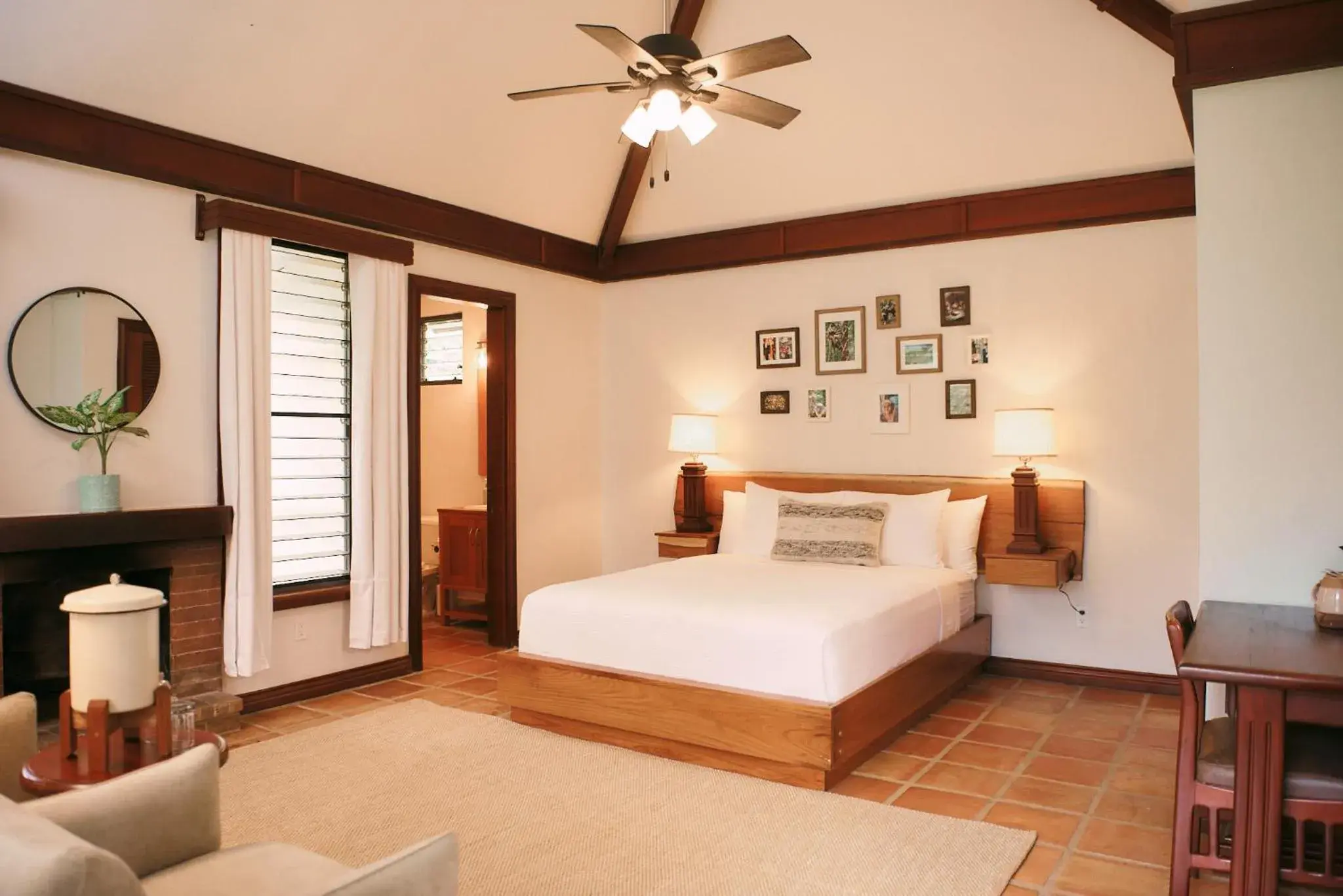 Queen Room with Garden View in Hidden Valley Wilderness Lodge Queen Room with Garden View in Hidden Valley Wilderness Lodge