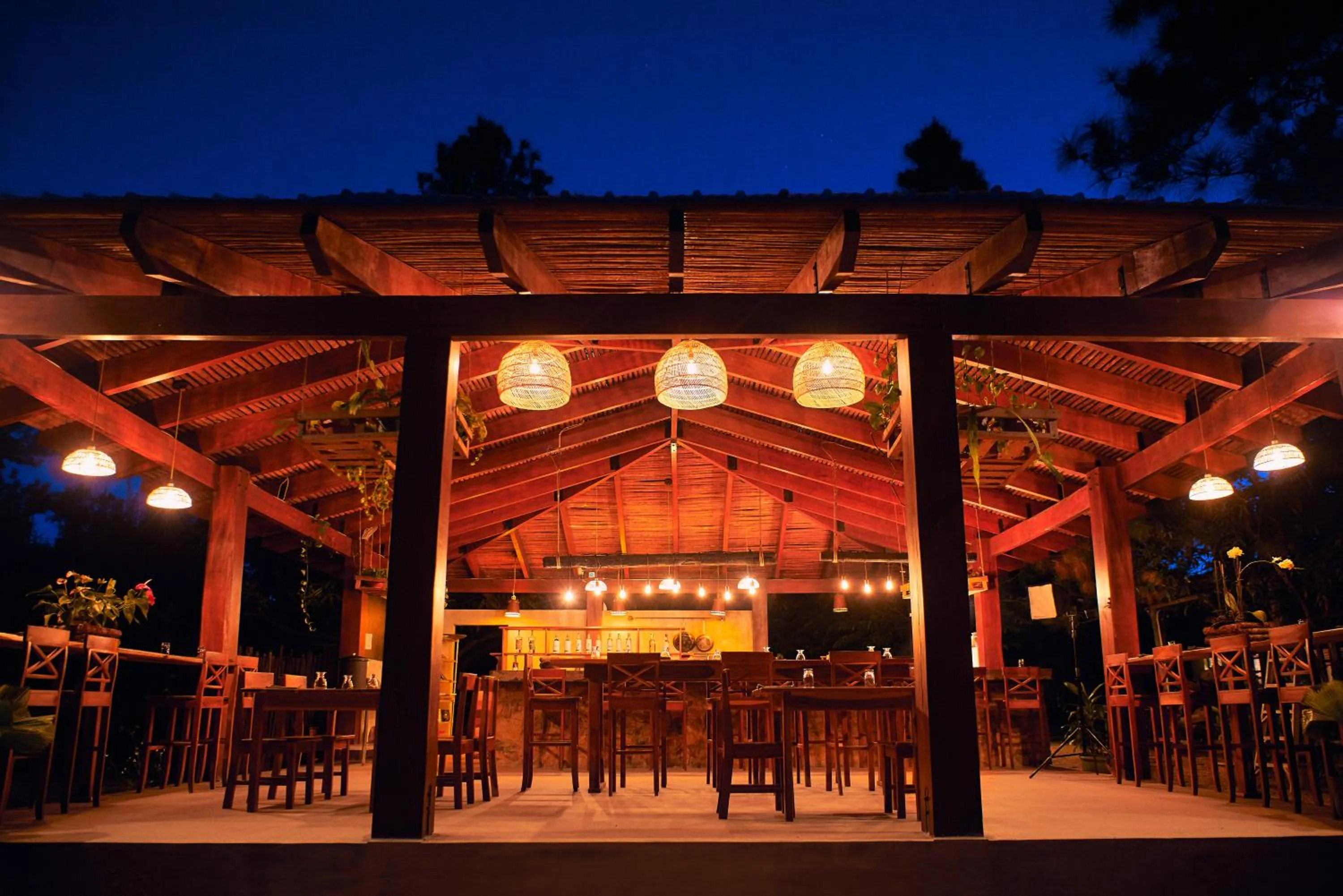 Restaurant/places to eat in Hidden Valley Wilderness Lodge