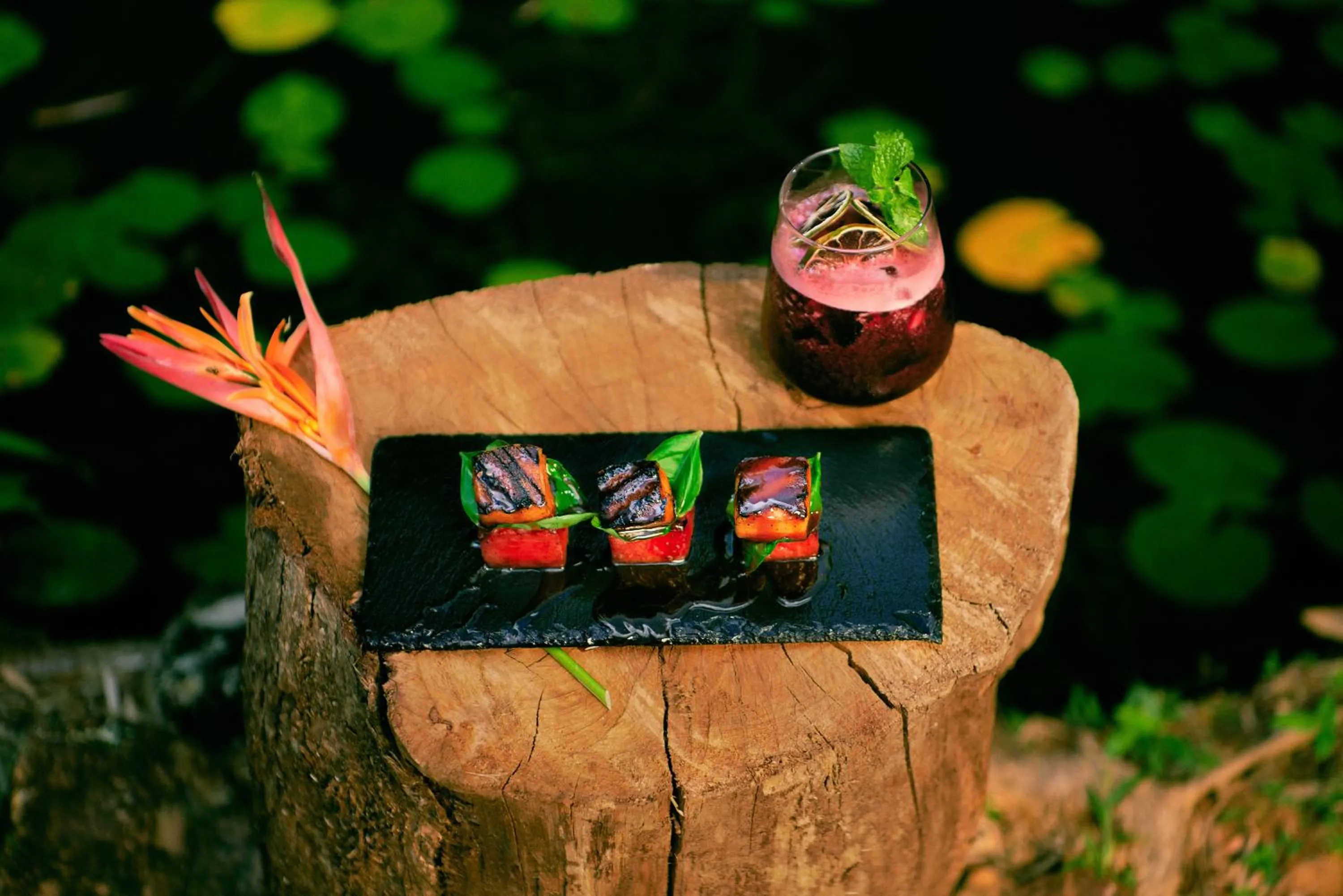 Restaurant/places to eat in Hidden Valley Wilderness Lodge