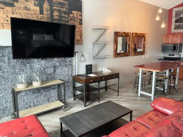 River Hills Hotel- Mankato