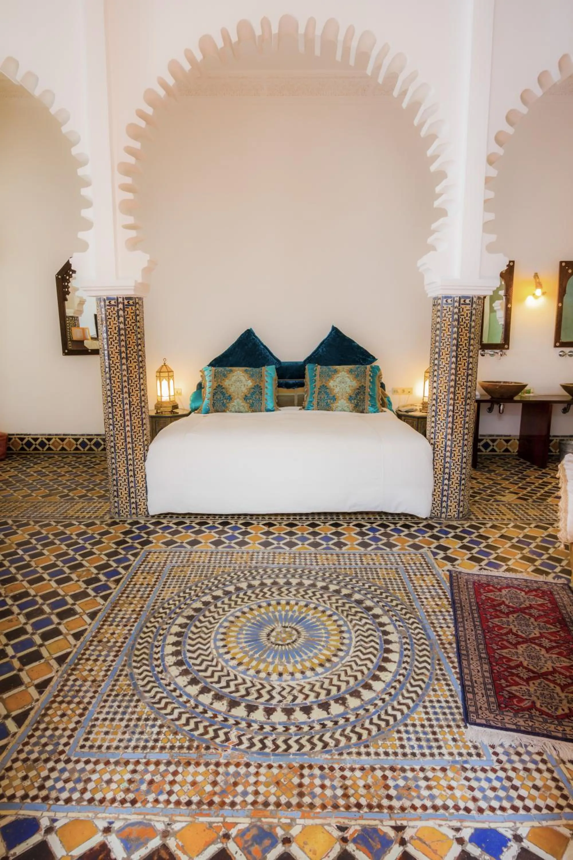 Bedroom, Bed in Hotel Blanco Riad