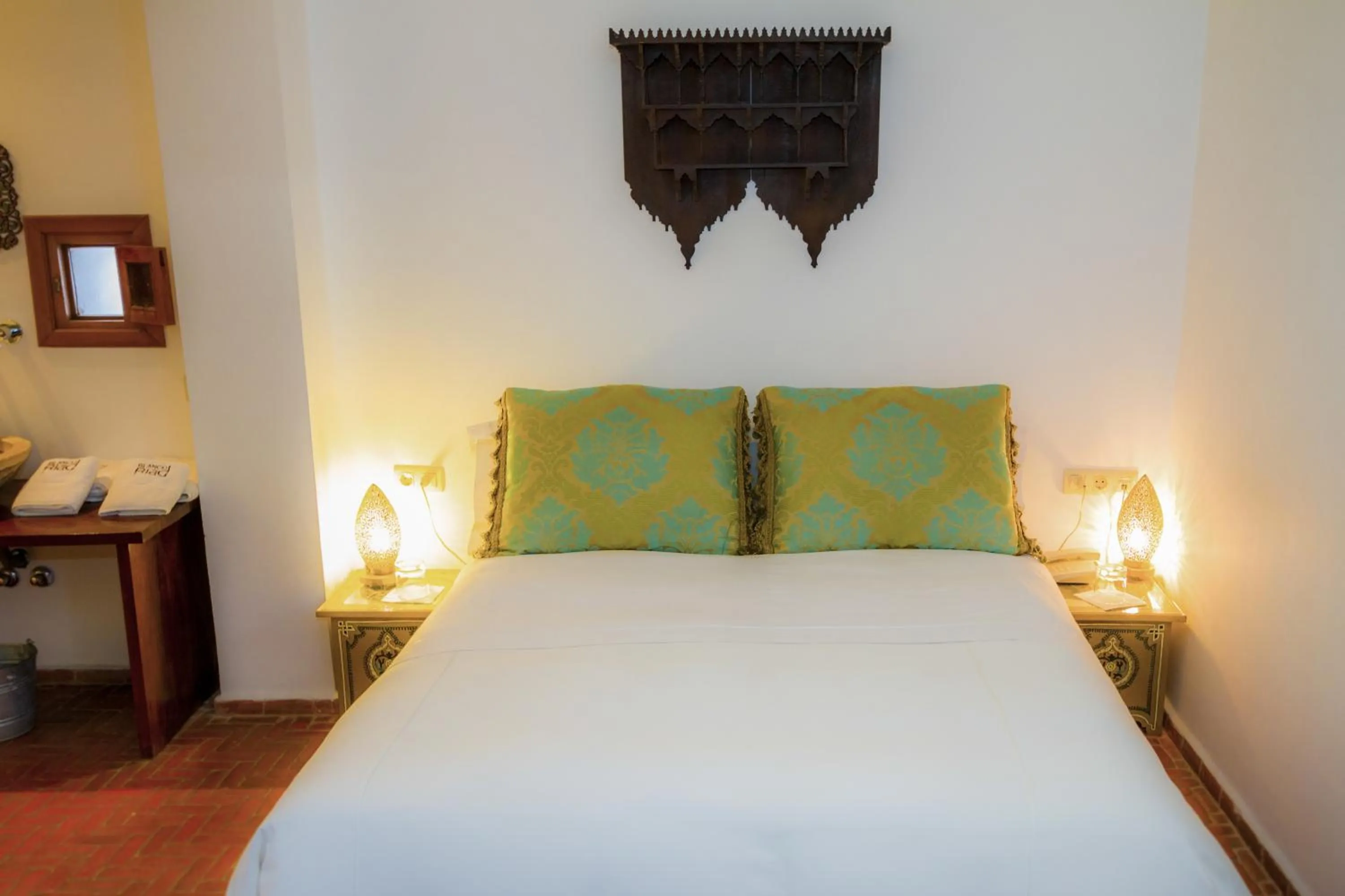 Bedroom, Bed in Hotel Blanco Riad