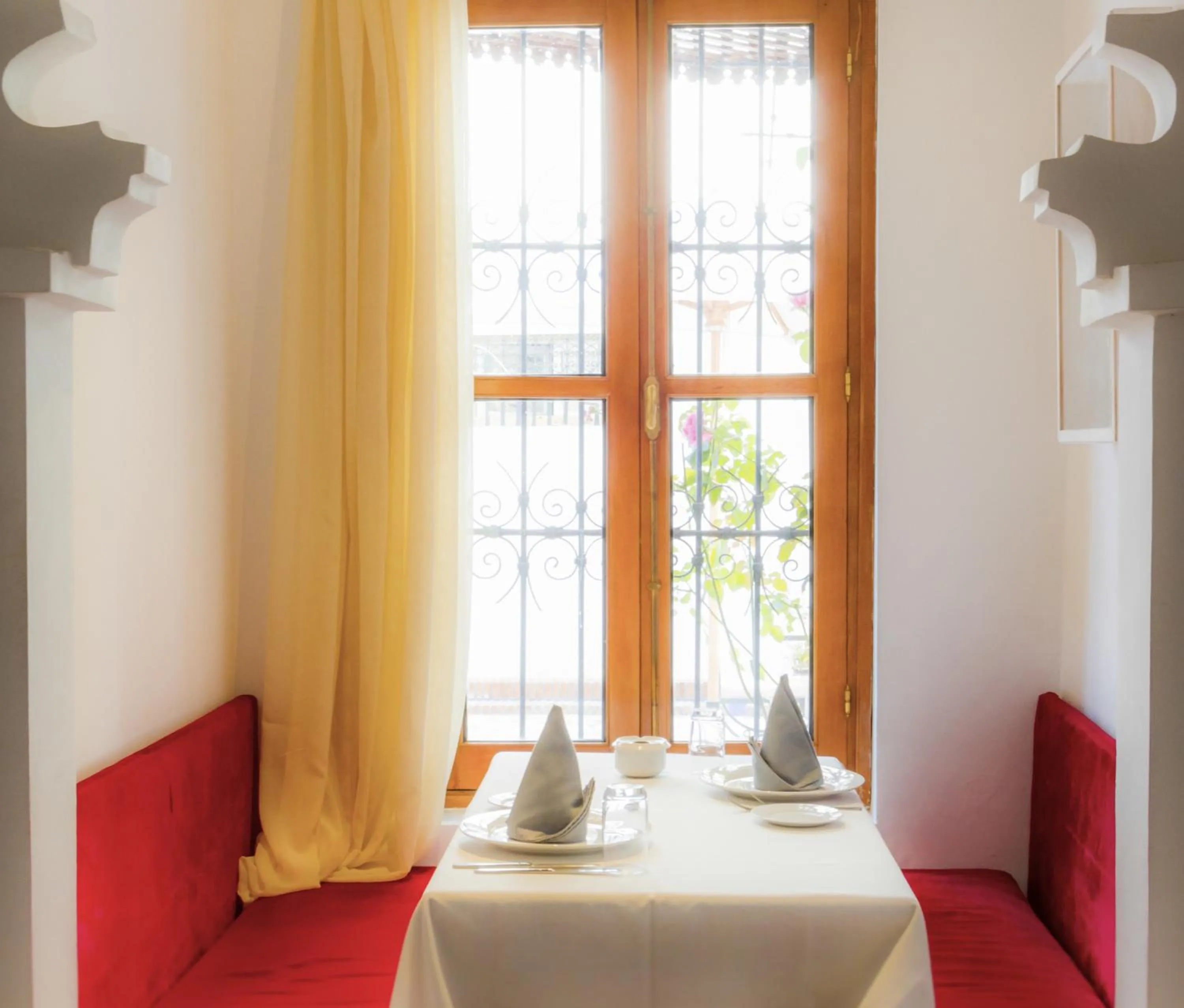 Dining area in Hotel Blanco Riad