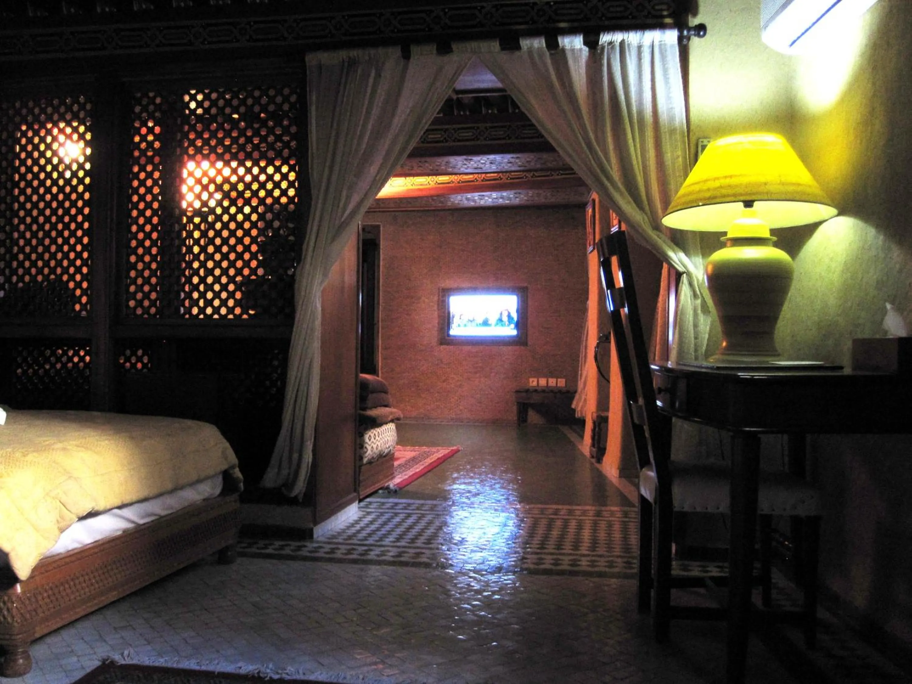 Photo of the whole room, Bed in Riad Jaouhara