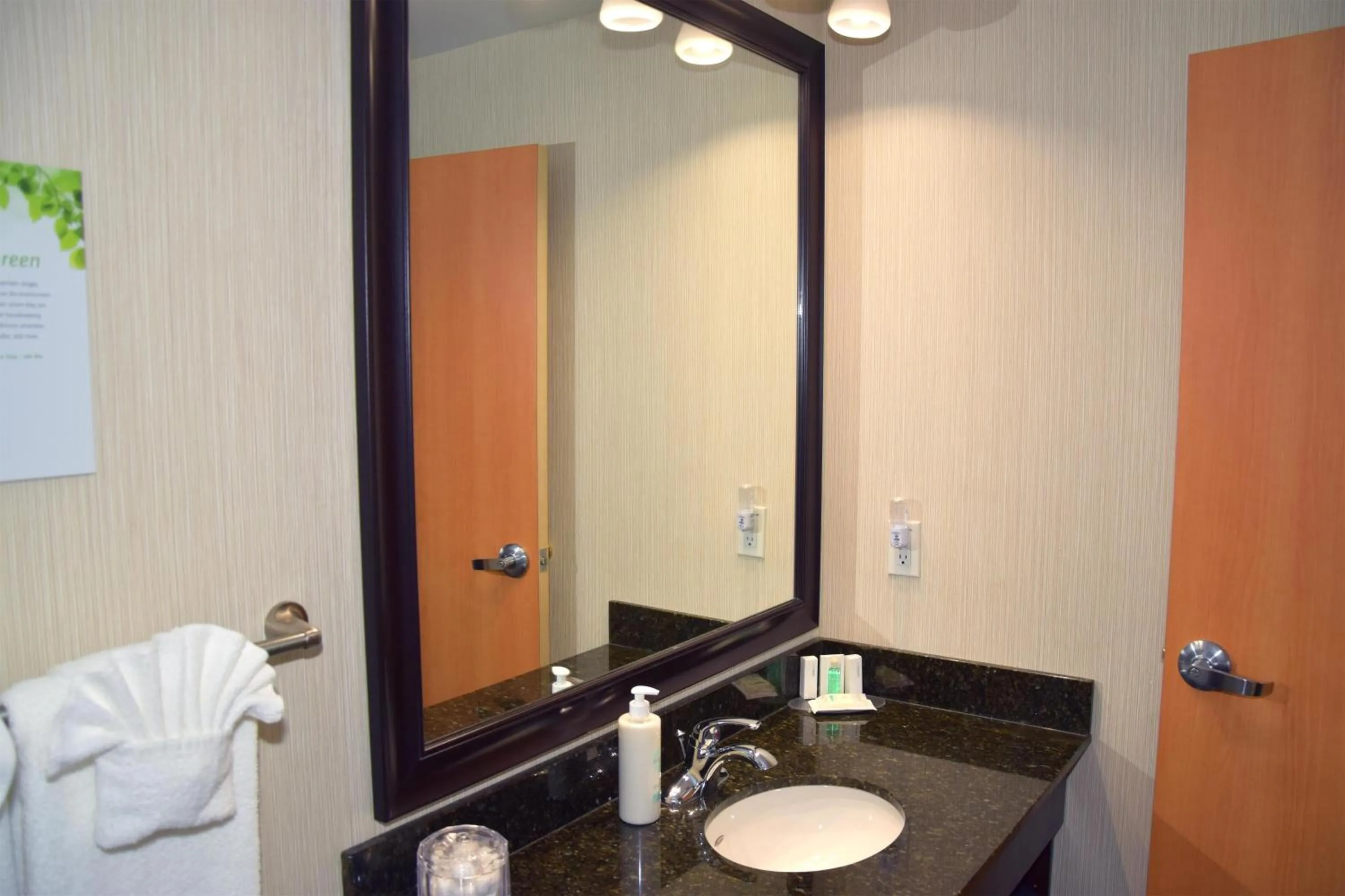 Bathroom in Coast Lethbridge Hotel & Conference Centre