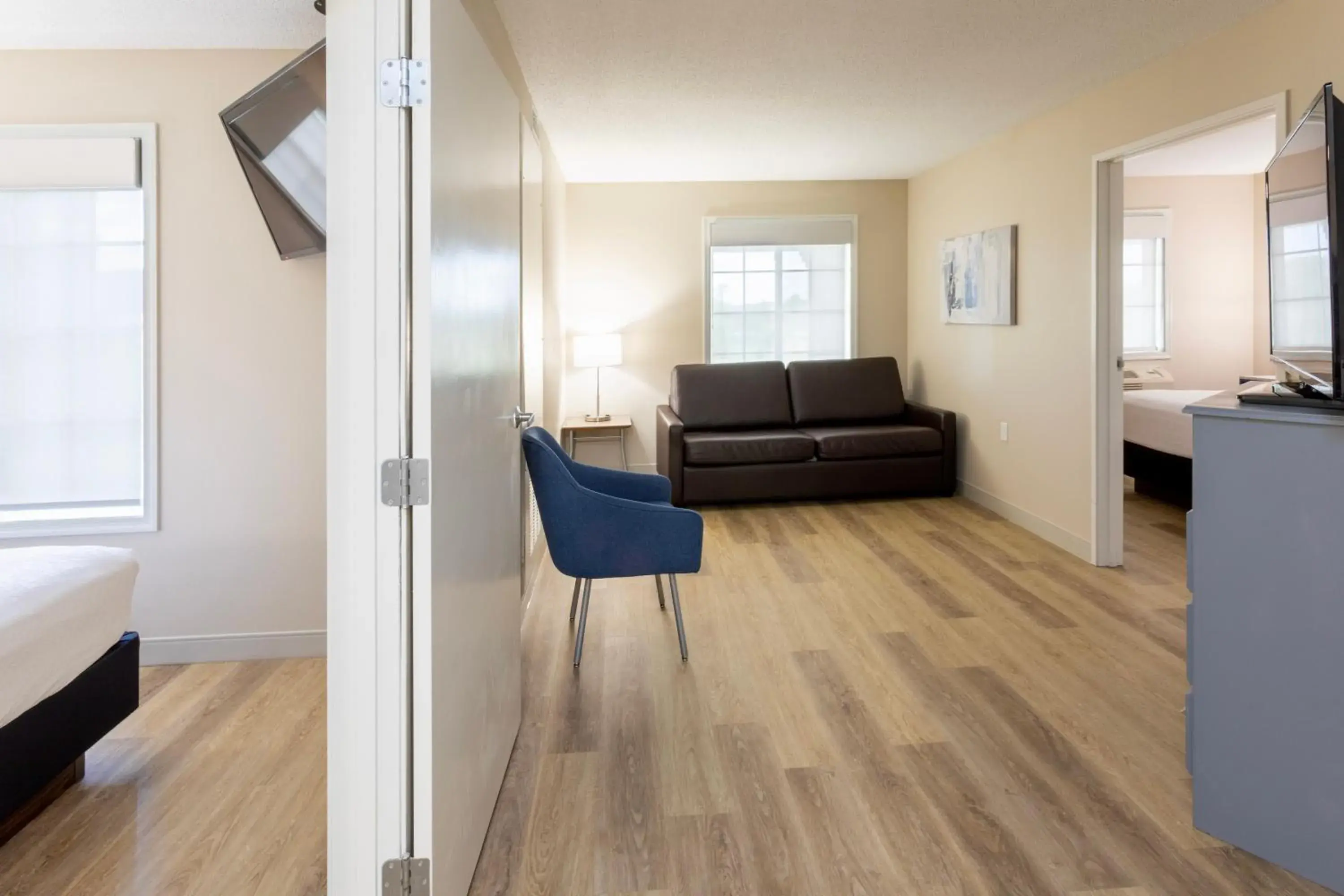 Two-Bedroom Suite in Grandstay Apple Valley Two-Bedroom Suite in Grandstay Apple Valley