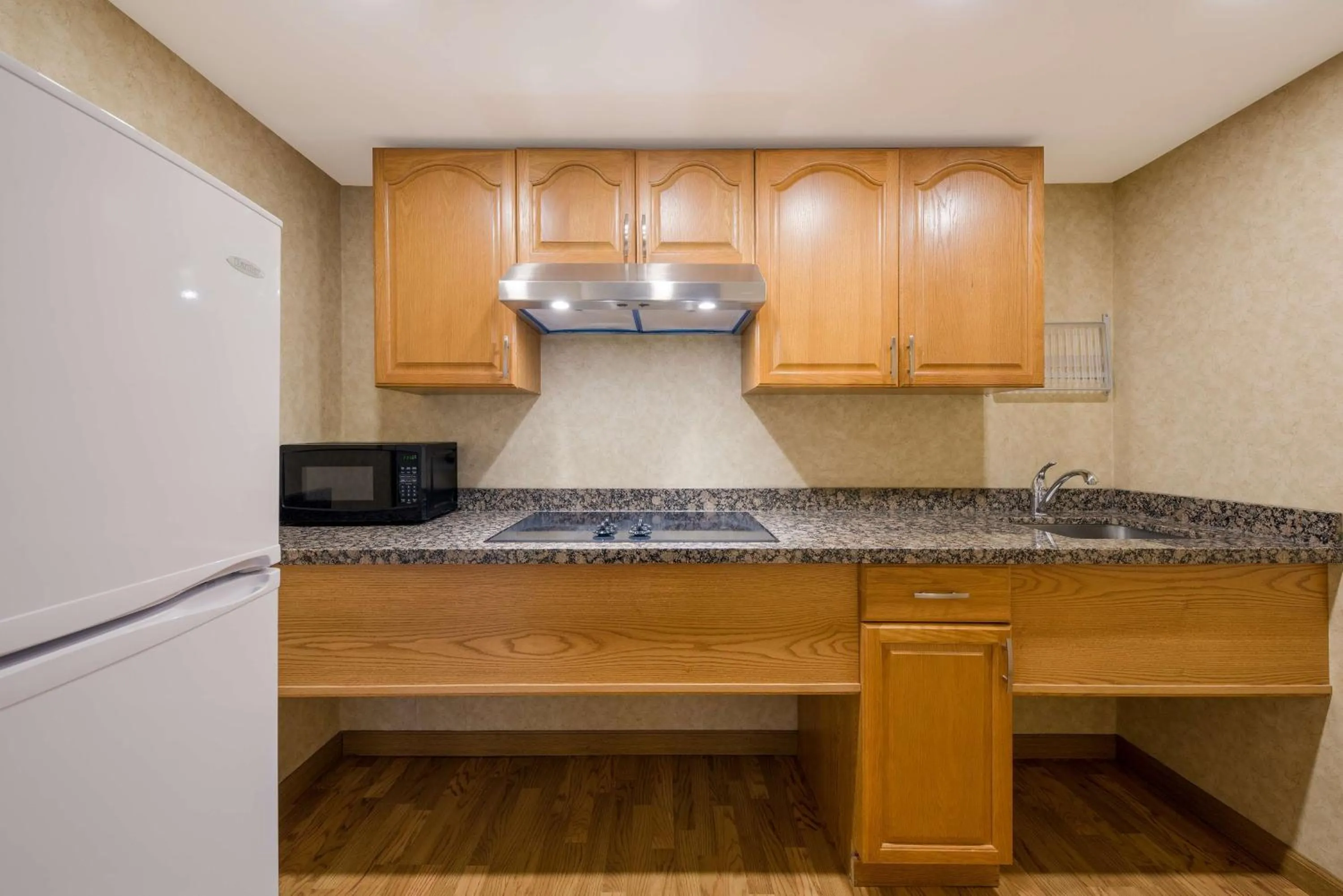 Bedroom in Best Western Voyageur Place Hotel