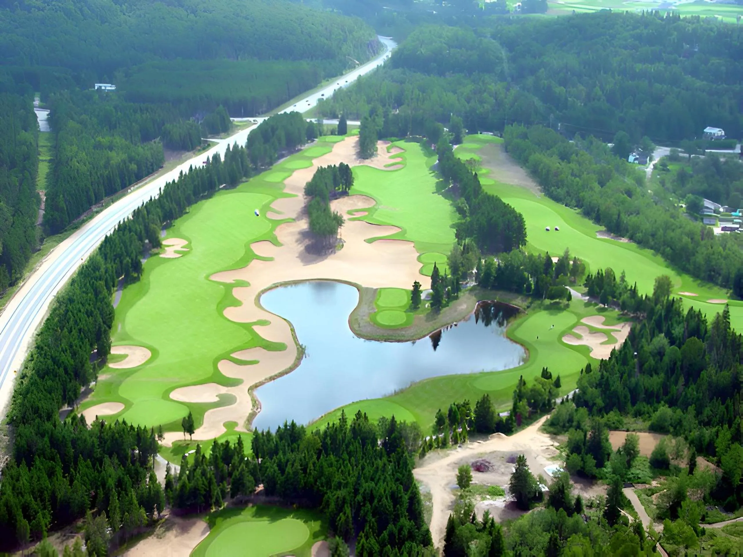 Spring in Luxurious Equinoxe Ski-in/Ski-out